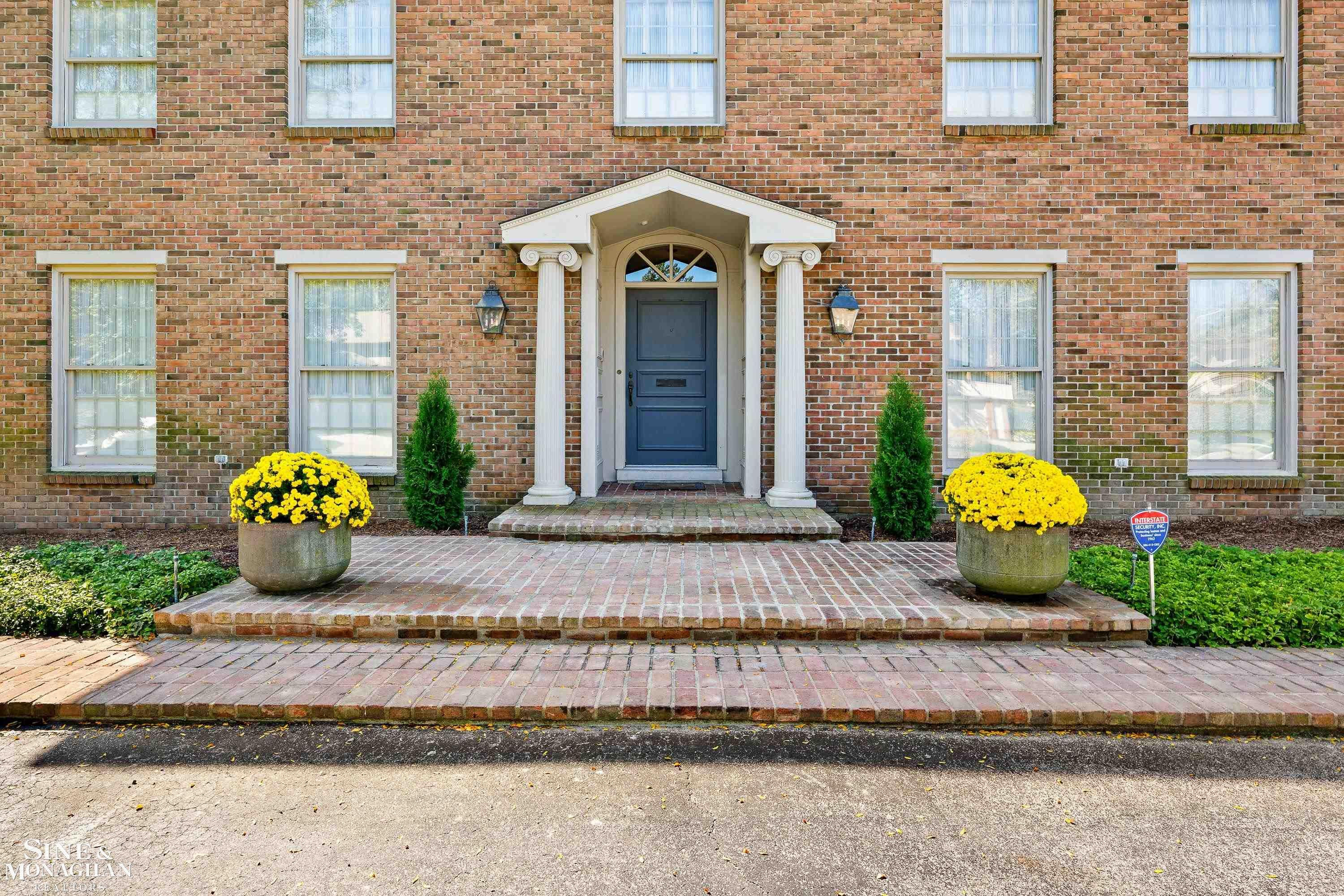 59 Fordcroft Street, Grosse Pointe Shores, MI 48236 — Photo 2