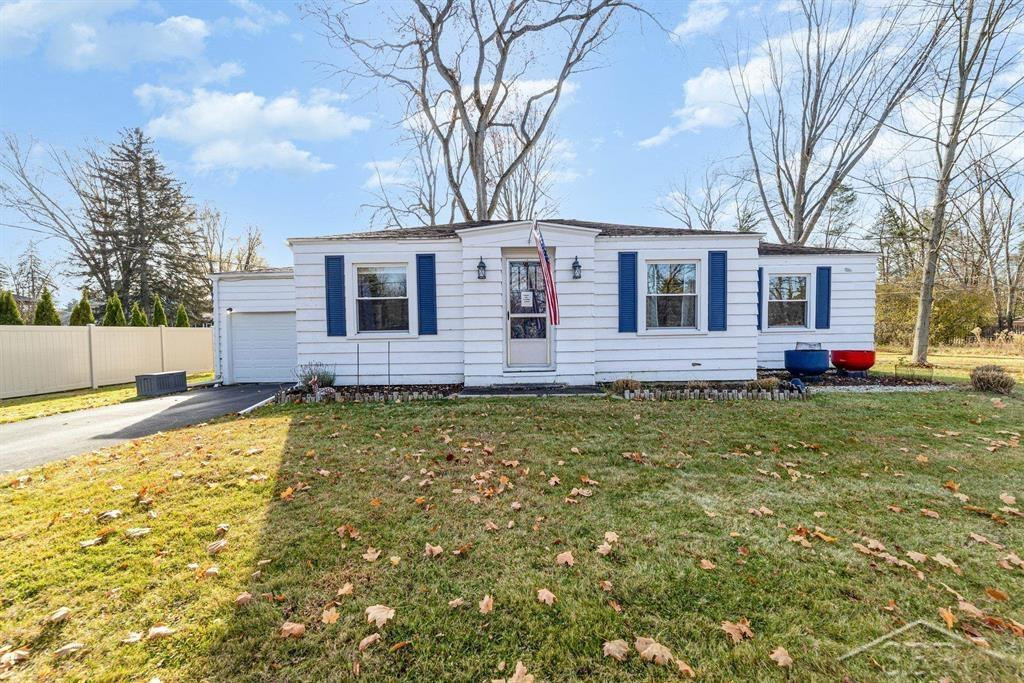 1100 E Wheeler Street, Midland, MI 48642 — front exterior