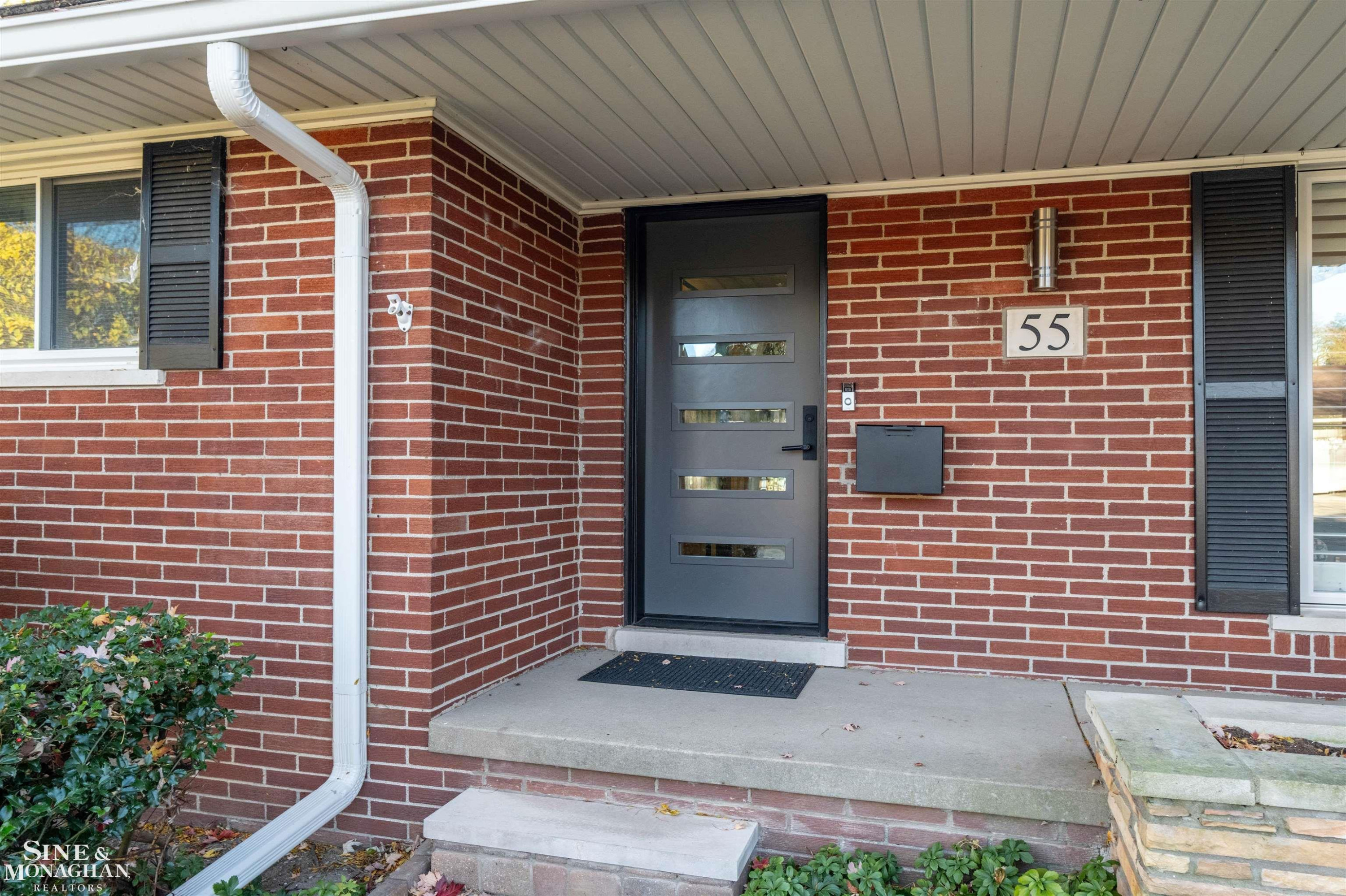 55 S Edgewood Drive, Grosse Pointe Shores, MI 48236 — Photo 6