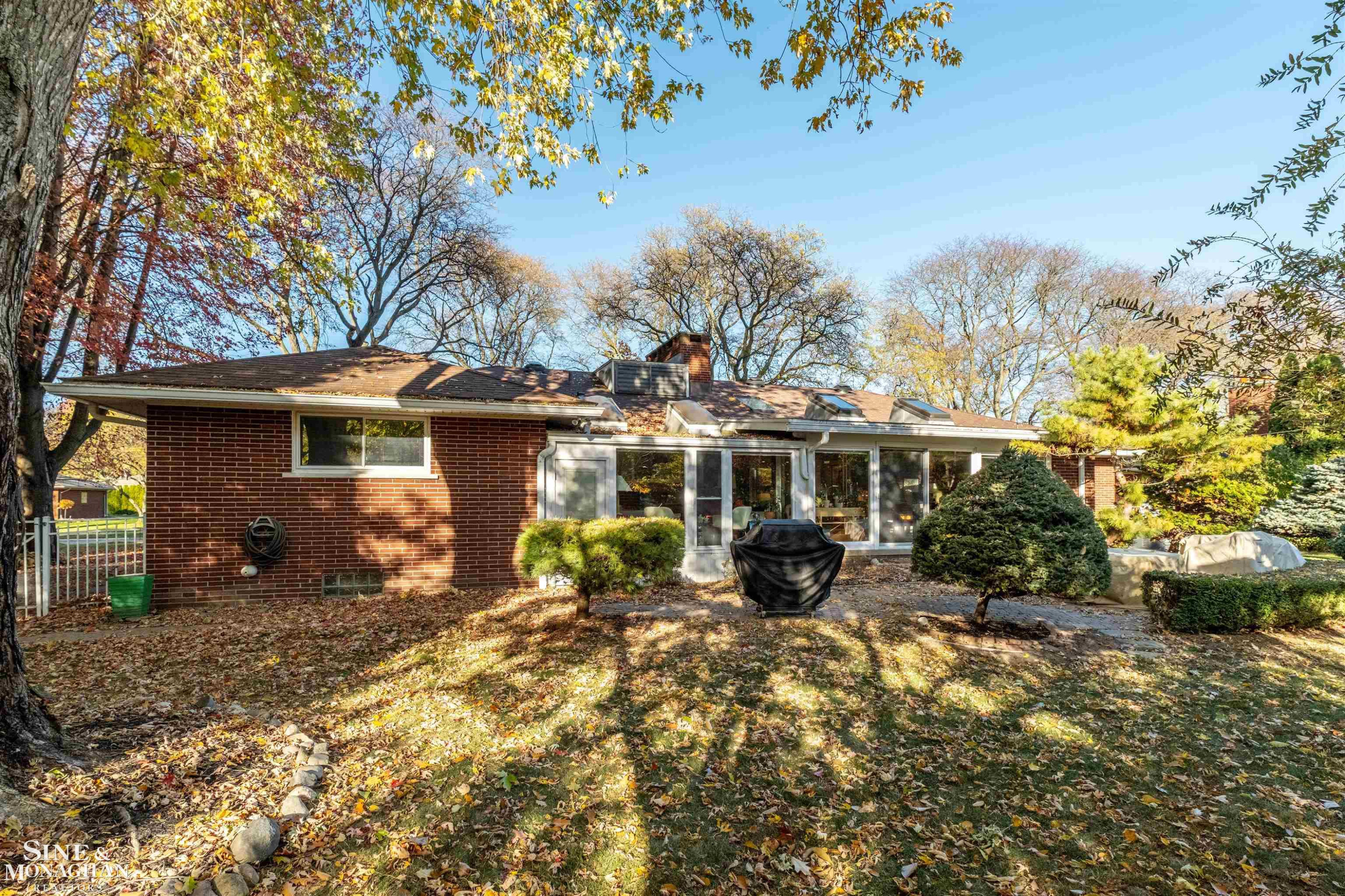 55 S Edgewood Drive, Grosse Pointe Shores, MI 48236 — Photo 59