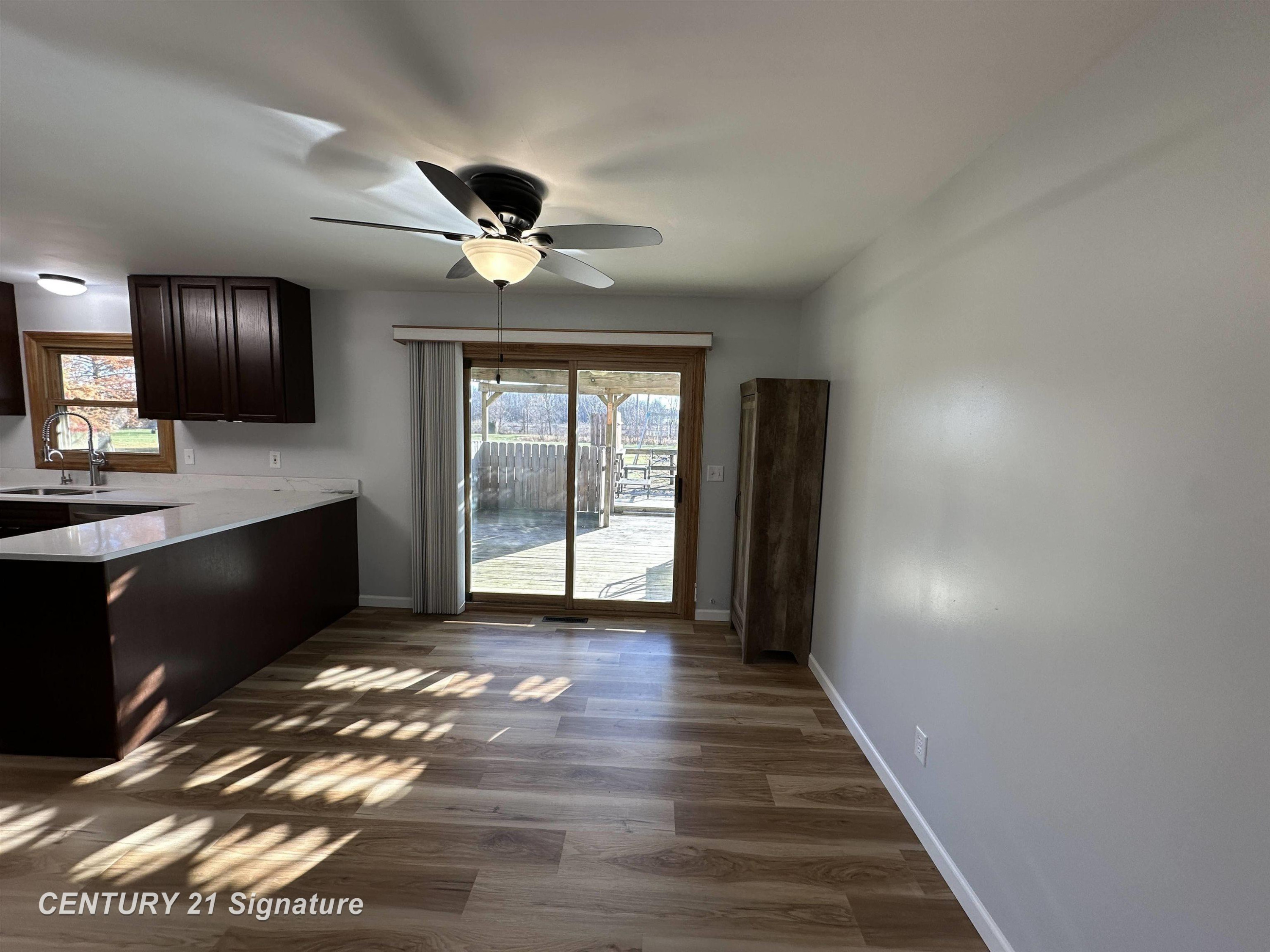 10141 McEnrue Road, Swartz Creek, MI 48473 — Photo 12