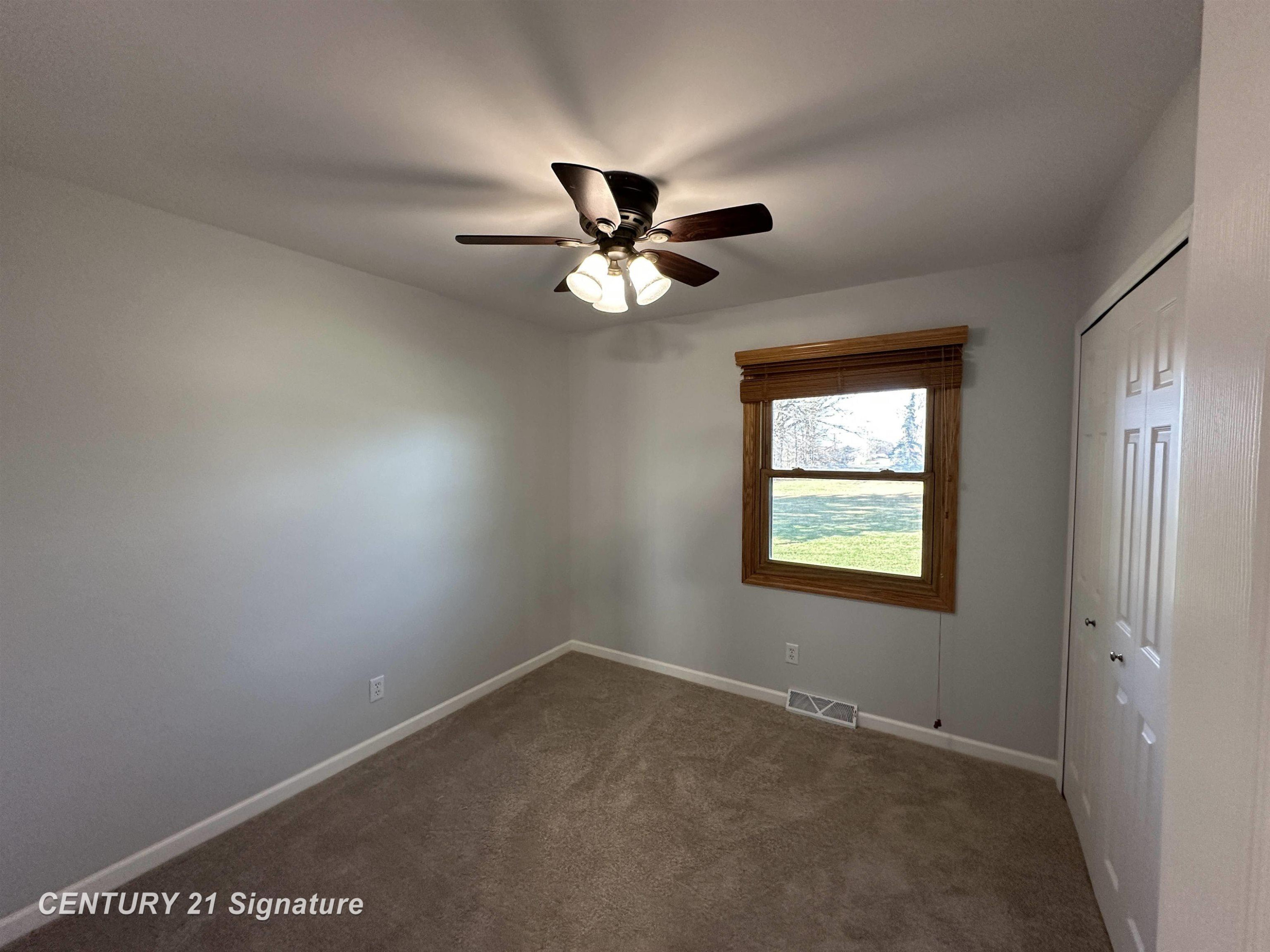 10141 McEnrue Road, Swartz Creek, MI 48473 — Photo 17