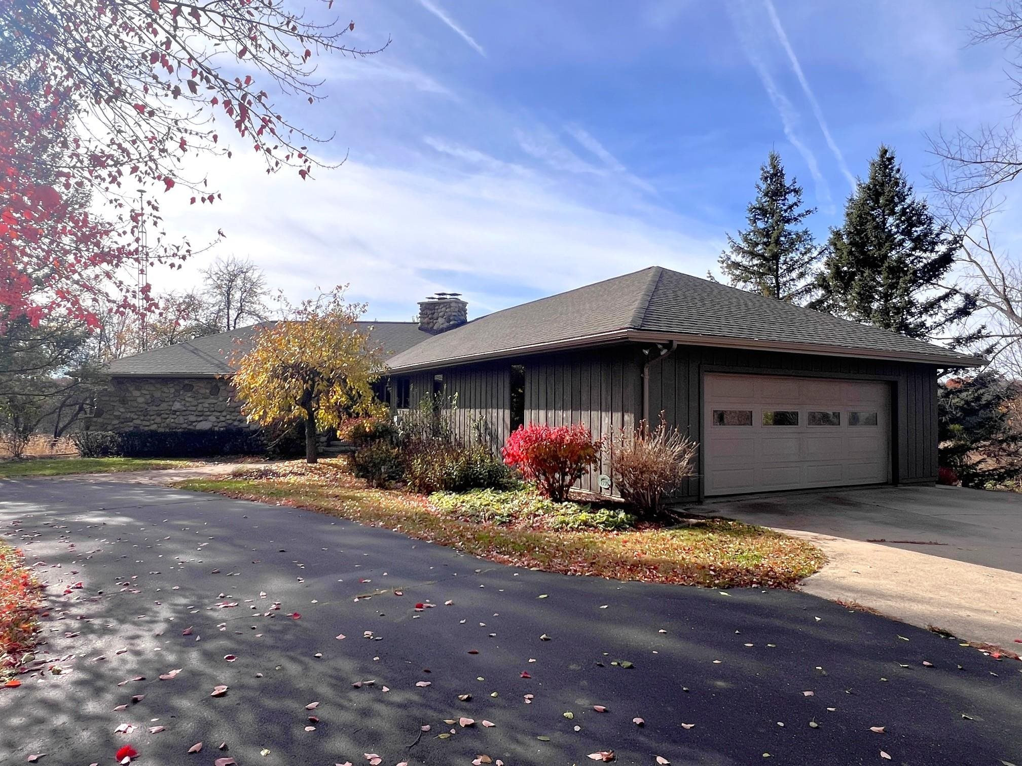 10008 M-52 Highway, Perry, MI 48872 — Photo 3