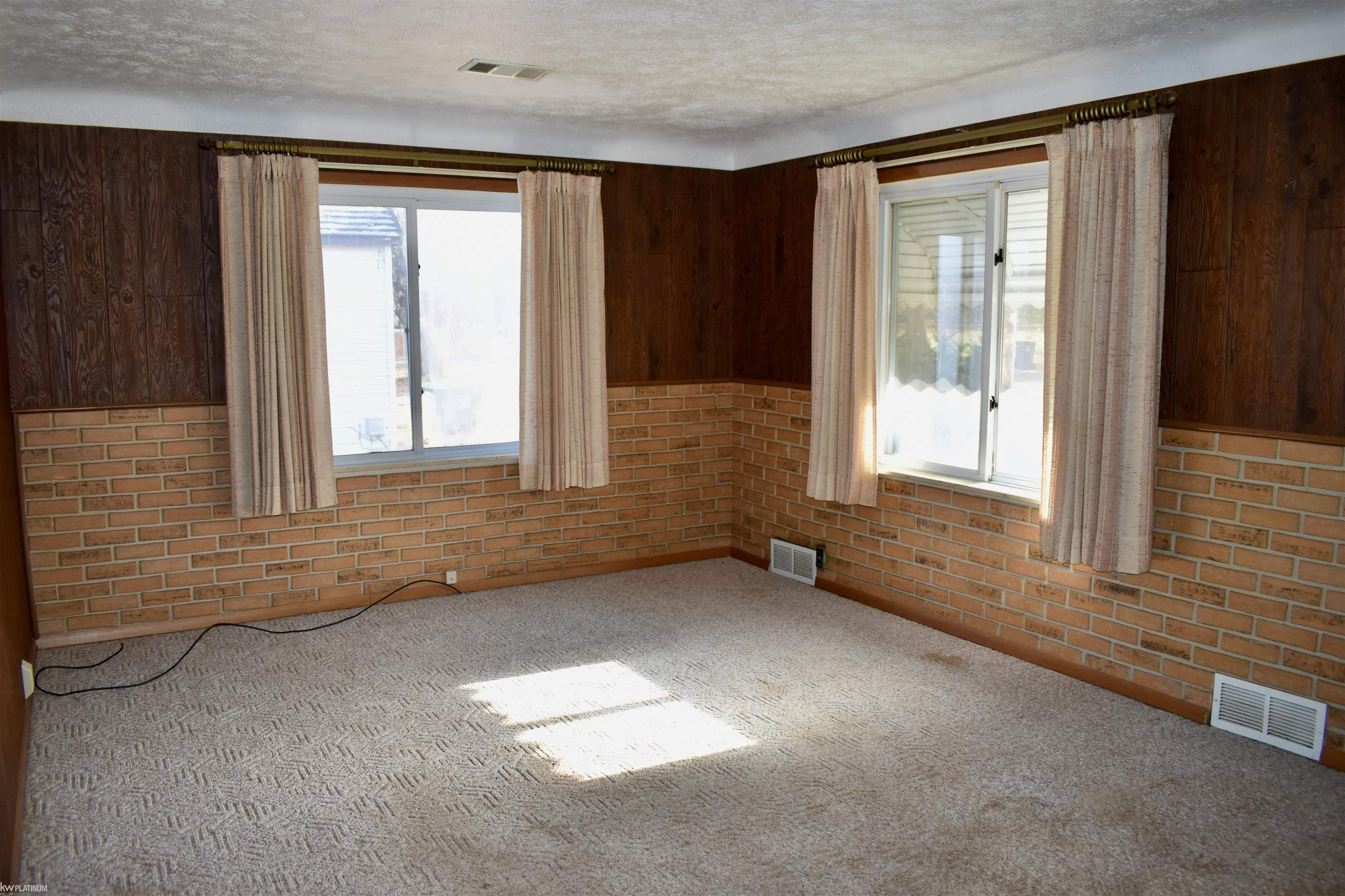 2735 Ohio Street, Saginaw, MI 48601 — Photo 9