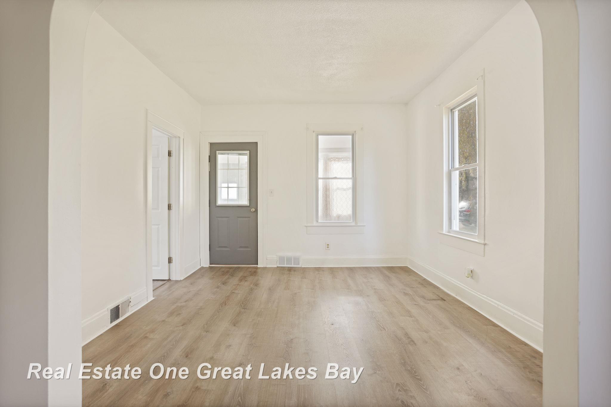 334 Main Street, Sterling, MI 48659 — Photo 10