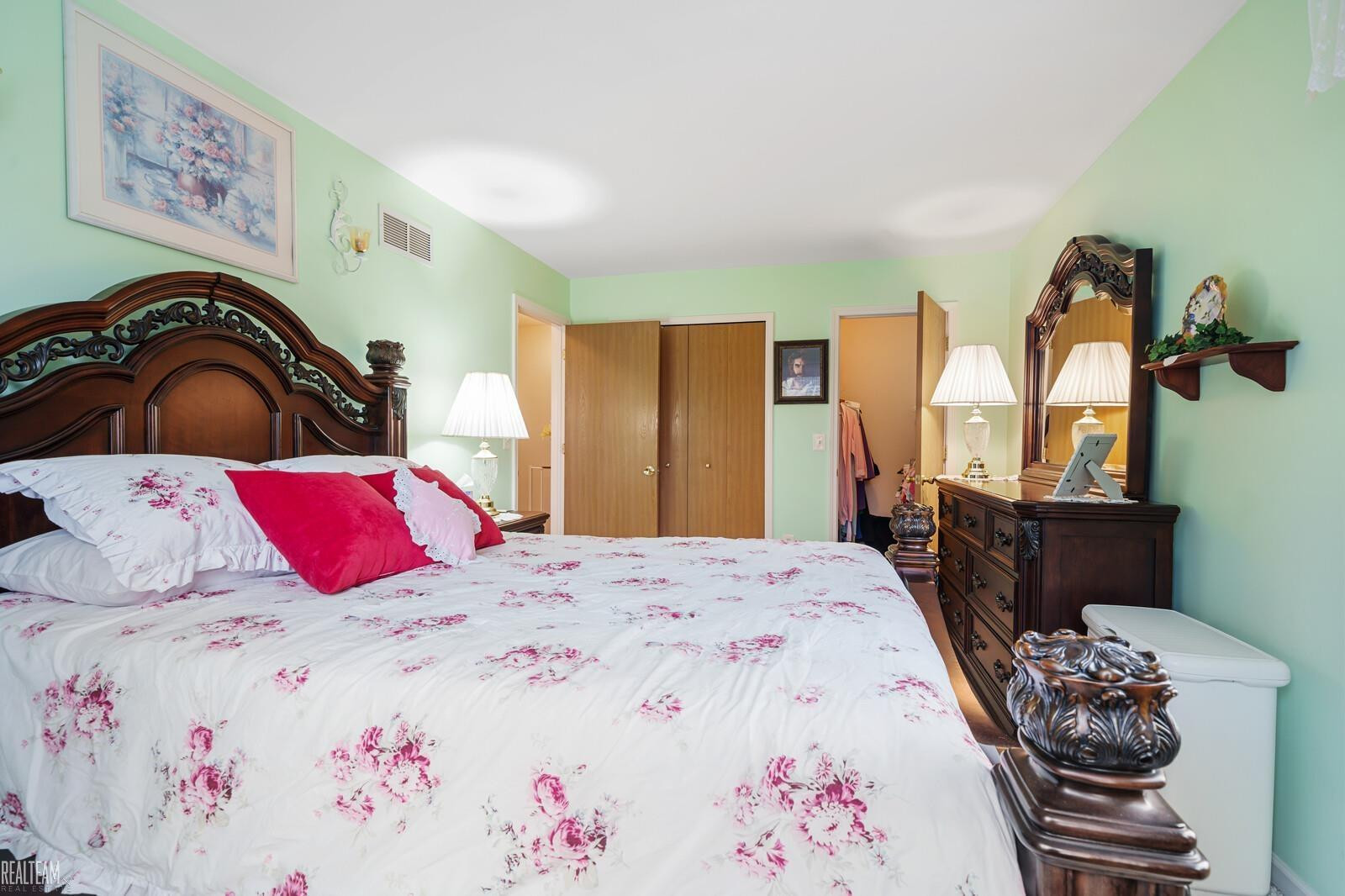 44609 Georgia Court, Clinton Twp, MI 48038 — Photo 13