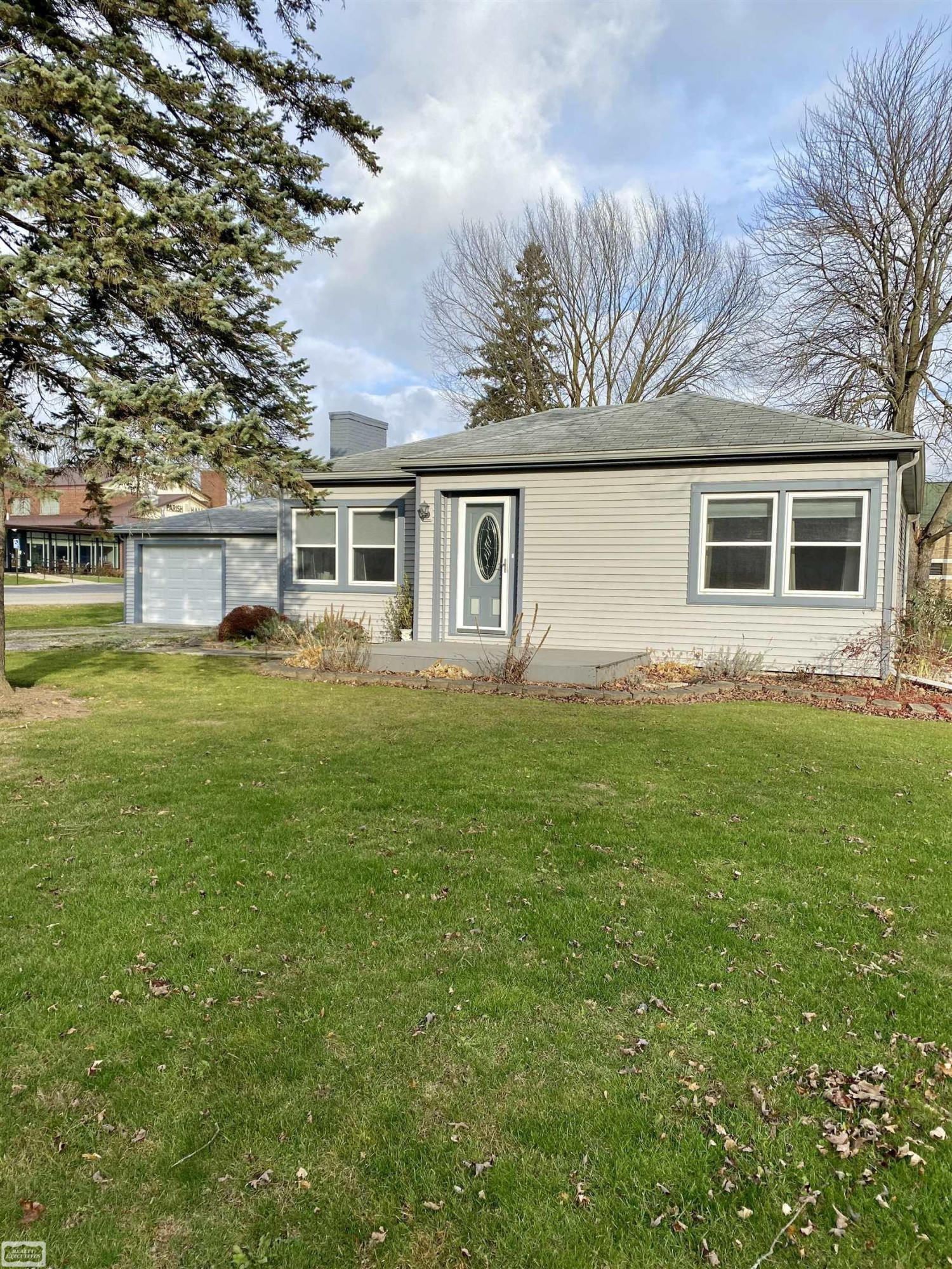 203 E Kempf Court, Capac, MI 48014 — Photo 2