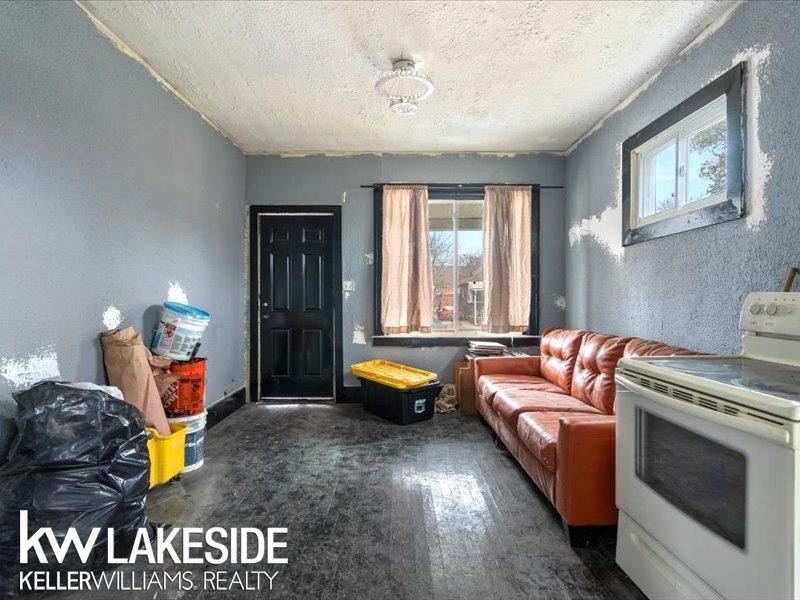 5744 PHILIP Street, Detroit, MI 48224 — Photo 7