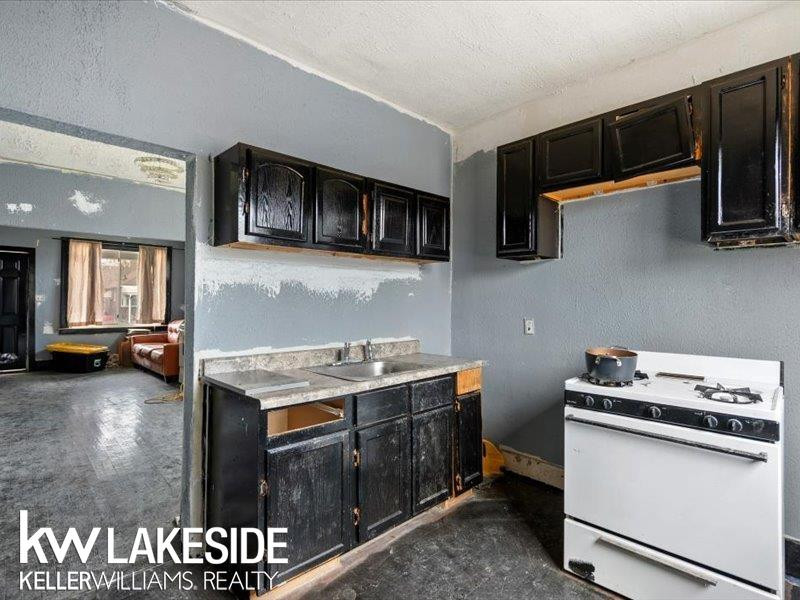 5744 PHILIP Street, Detroit, MI 48224 — Photo 11
