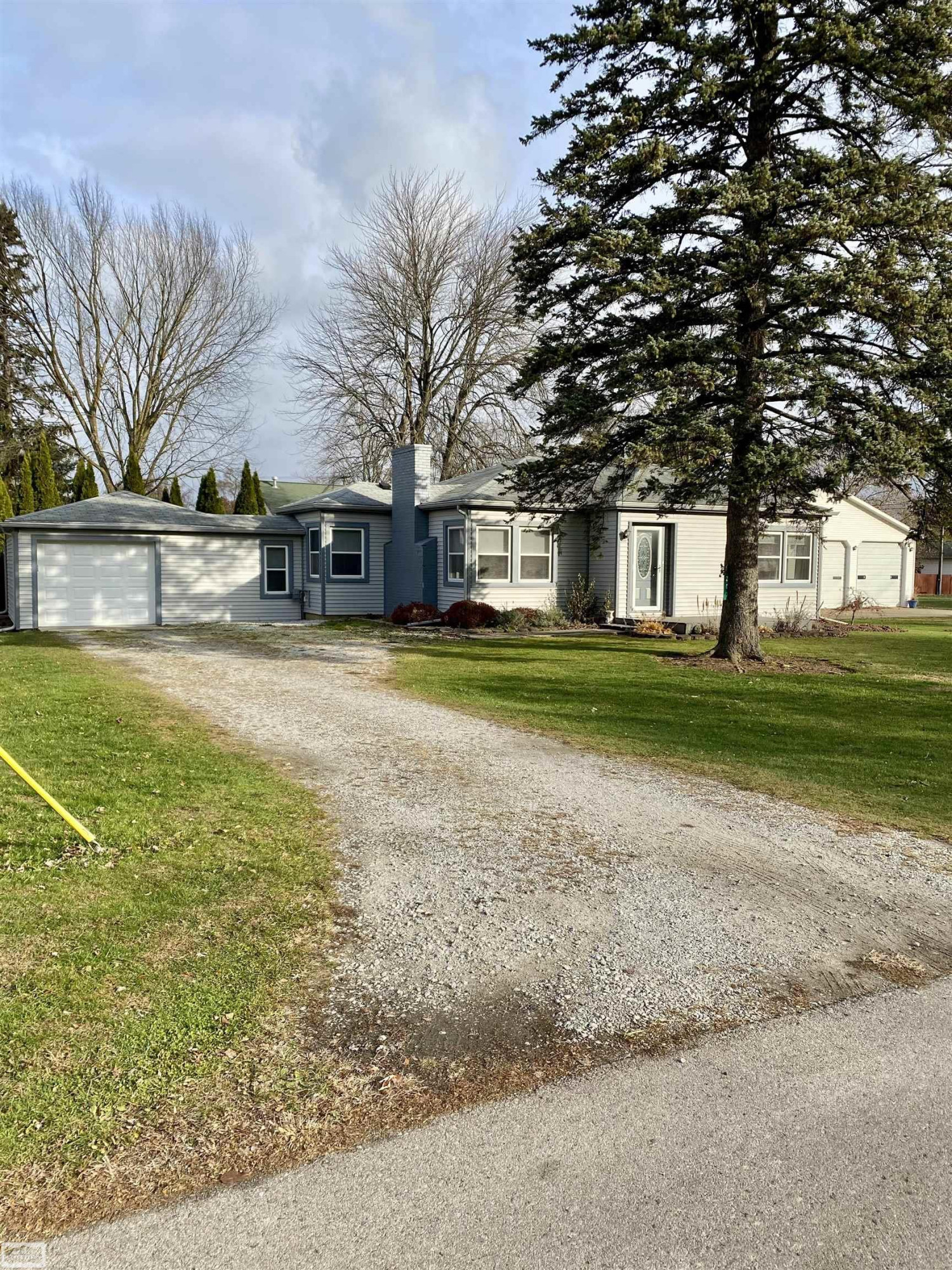 203 E Kempf Court, Capac, MI 48014 — Photo 4