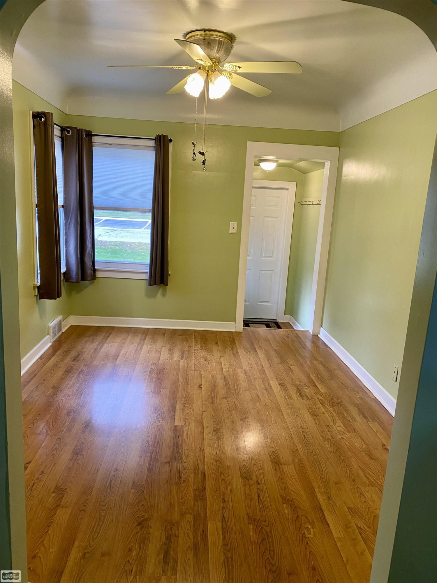 203 E Kempf Court, Capac, MI 48014 — Photo 21