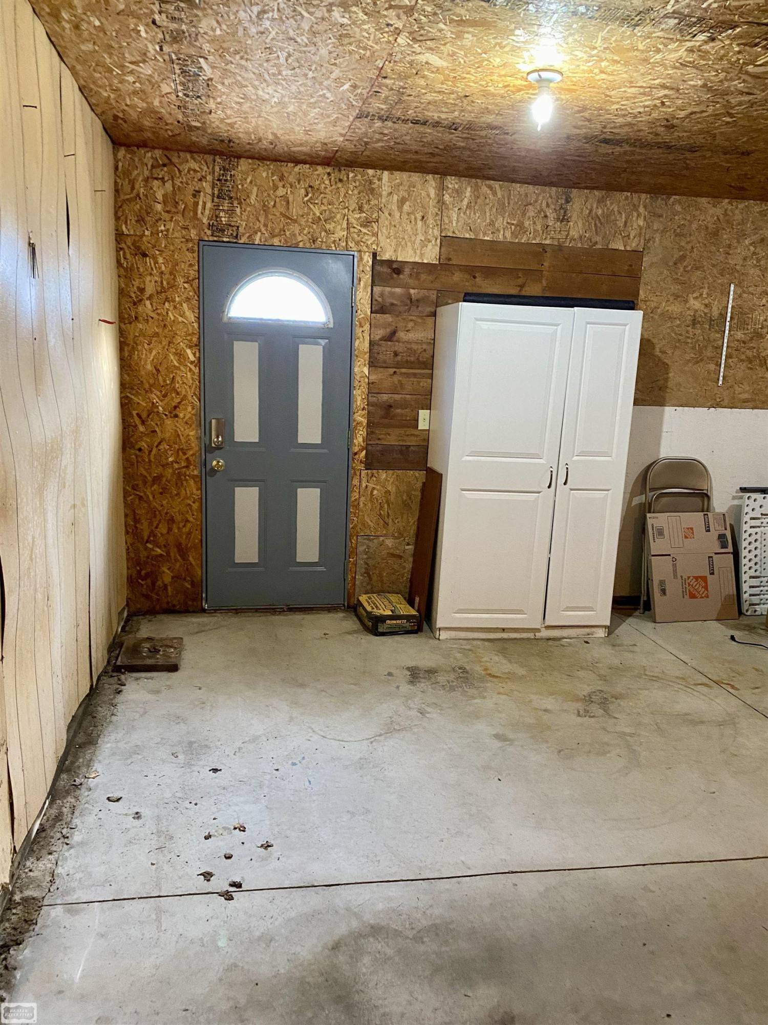 203 E Kempf Court, Capac, MI 48014 — Photo 31