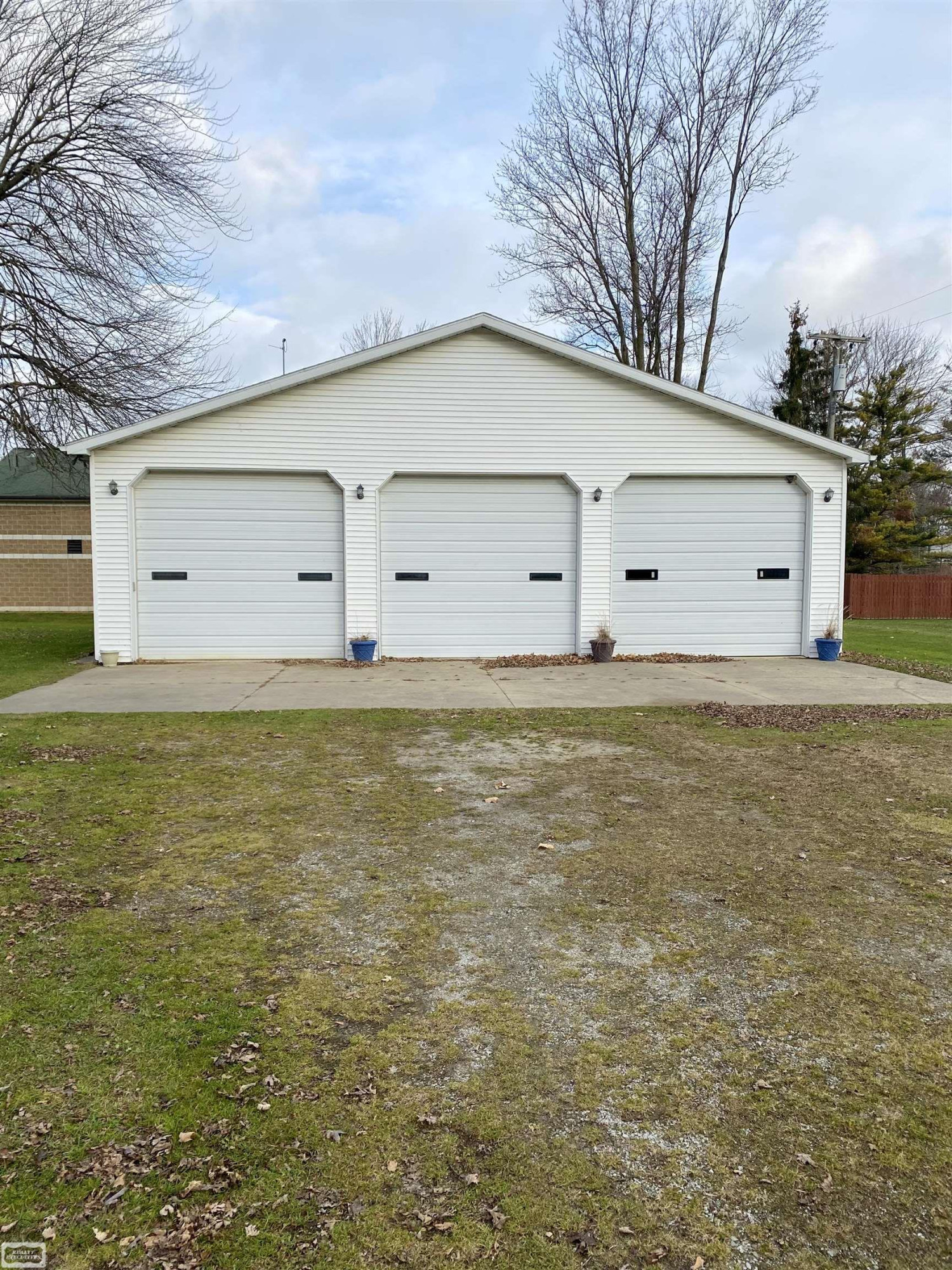 203 E Kempf Court, Capac, MI 48014 — Photo 34