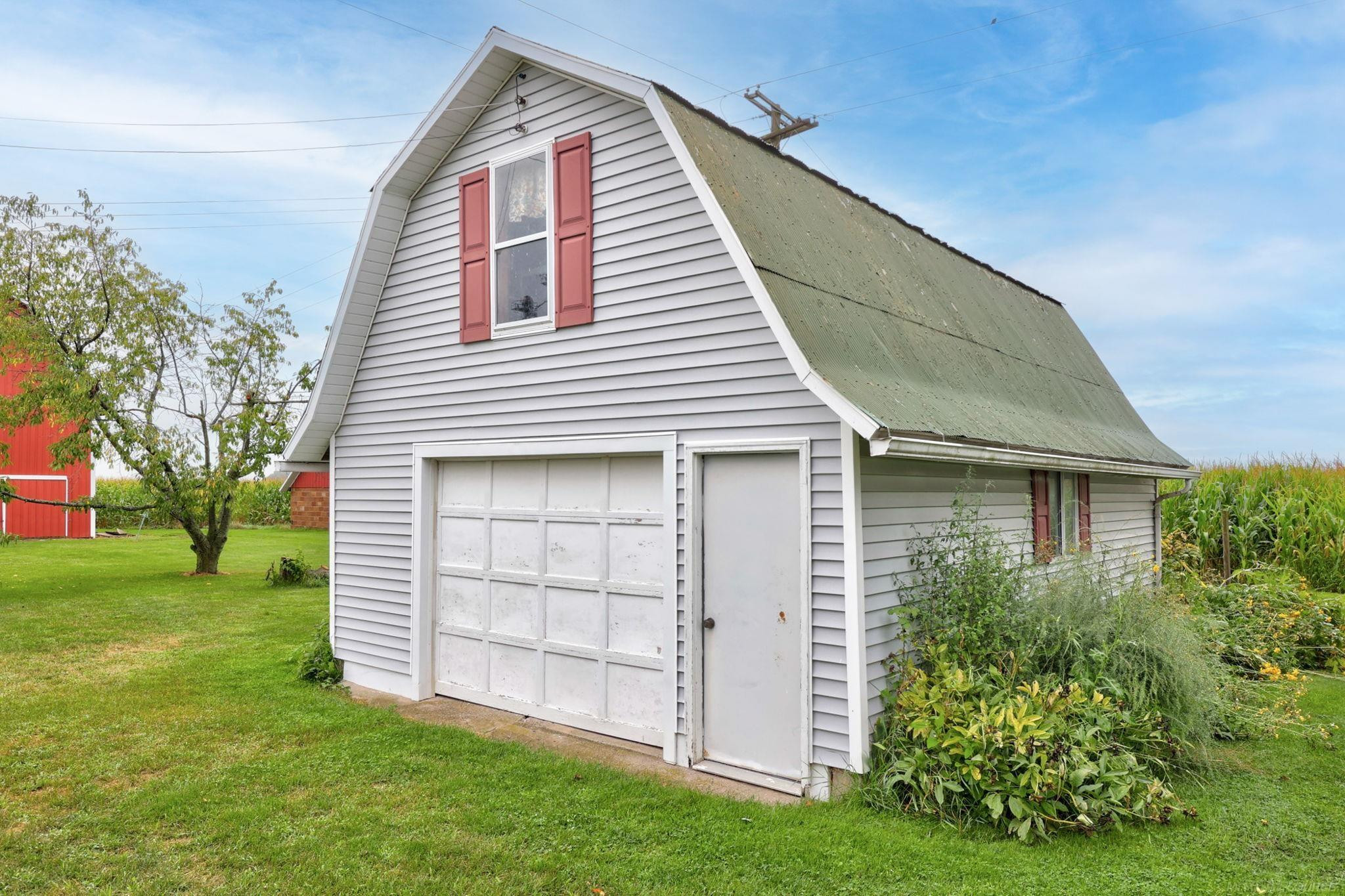 2855 S Bradleyville Road, Reese, MI 48757 — Photo 38