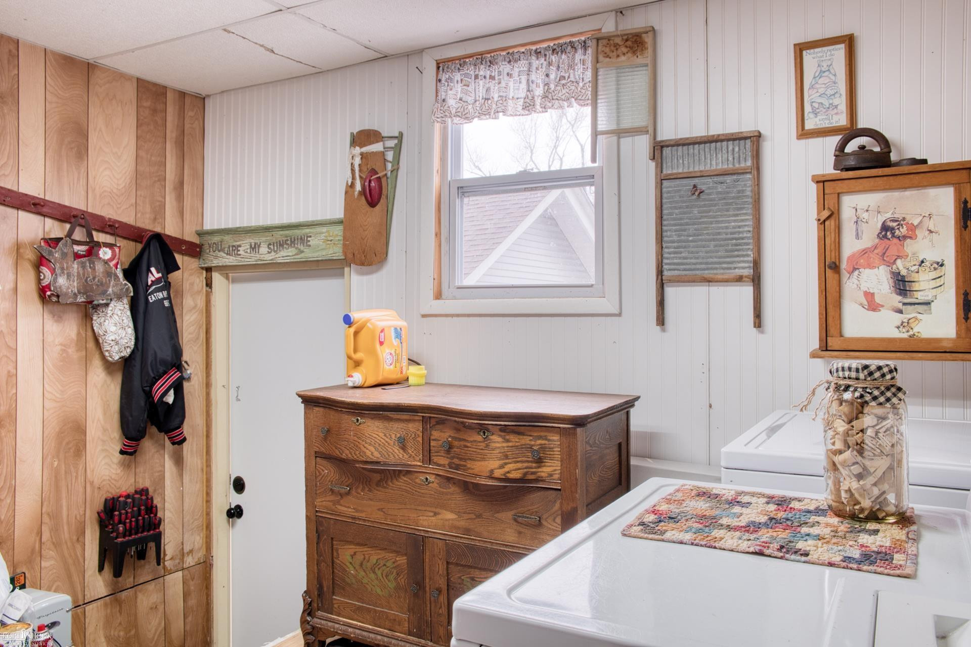 203 E Oak Street, Elsie, MI 48831 — Photo 27