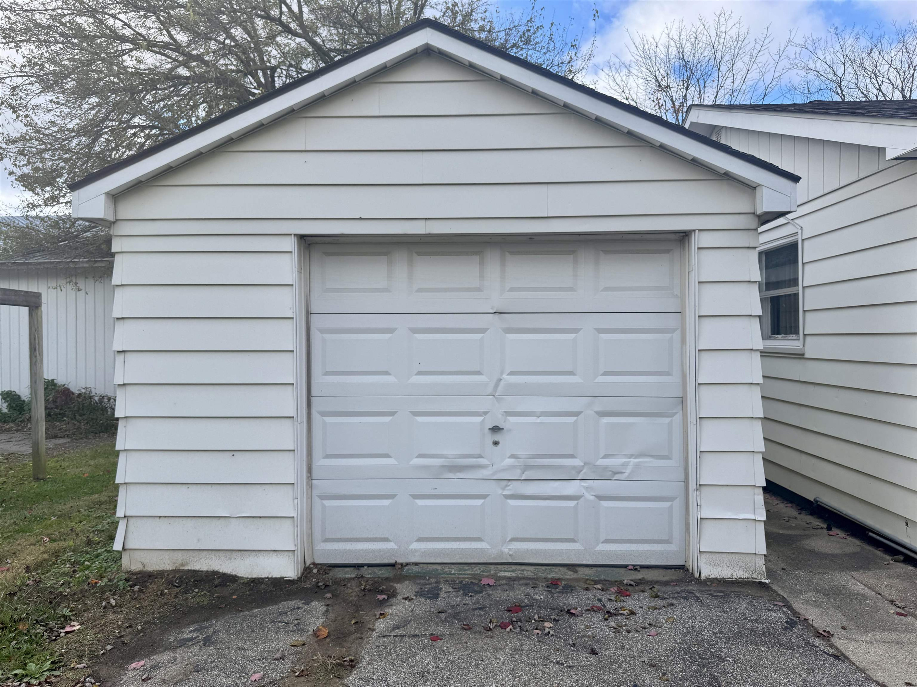 6065 N Genesee Road, Flint, MI 48506 — Photo 8