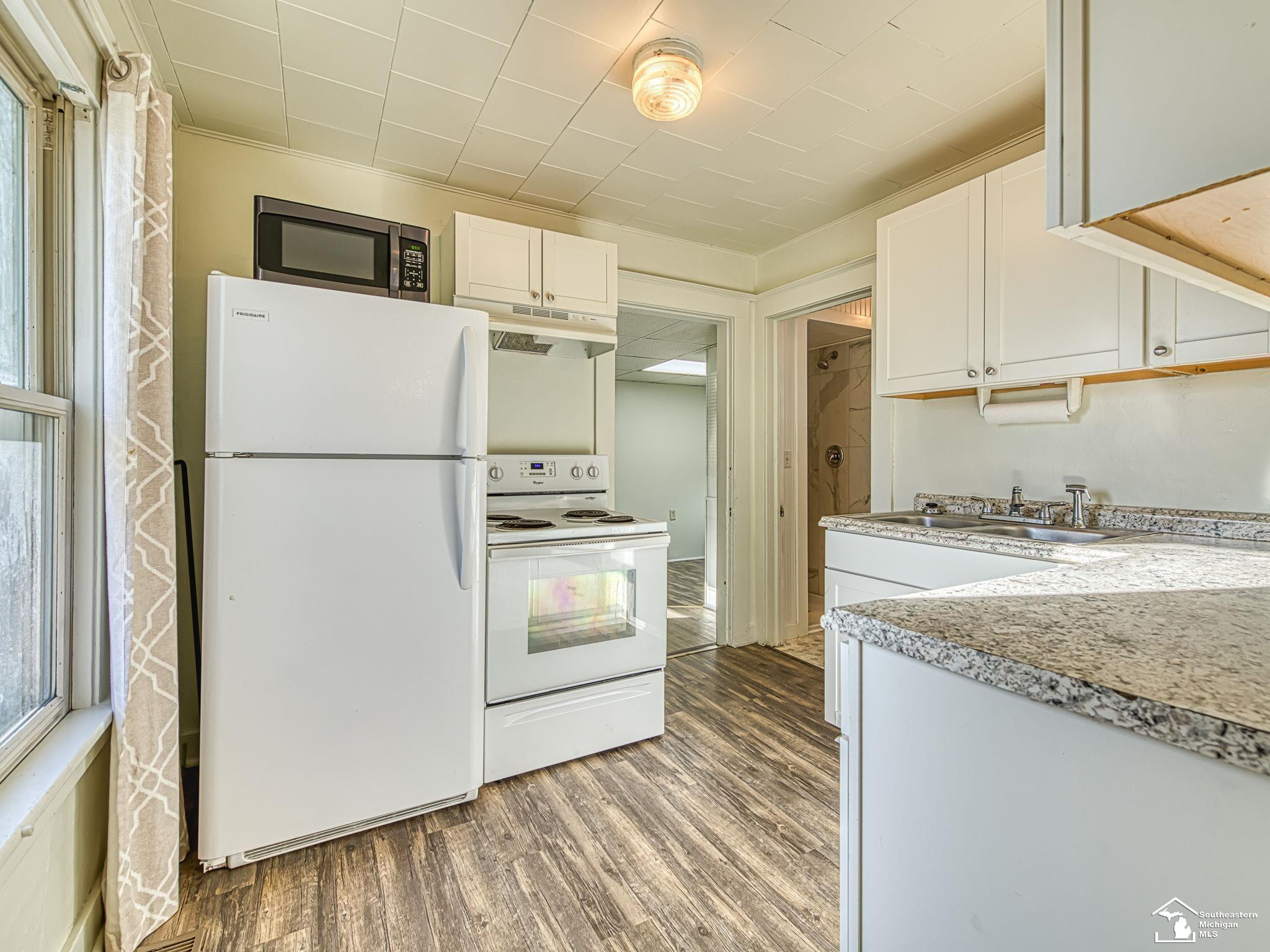 705 W 13th Street, Monroe, MI 48161 — Photo 8