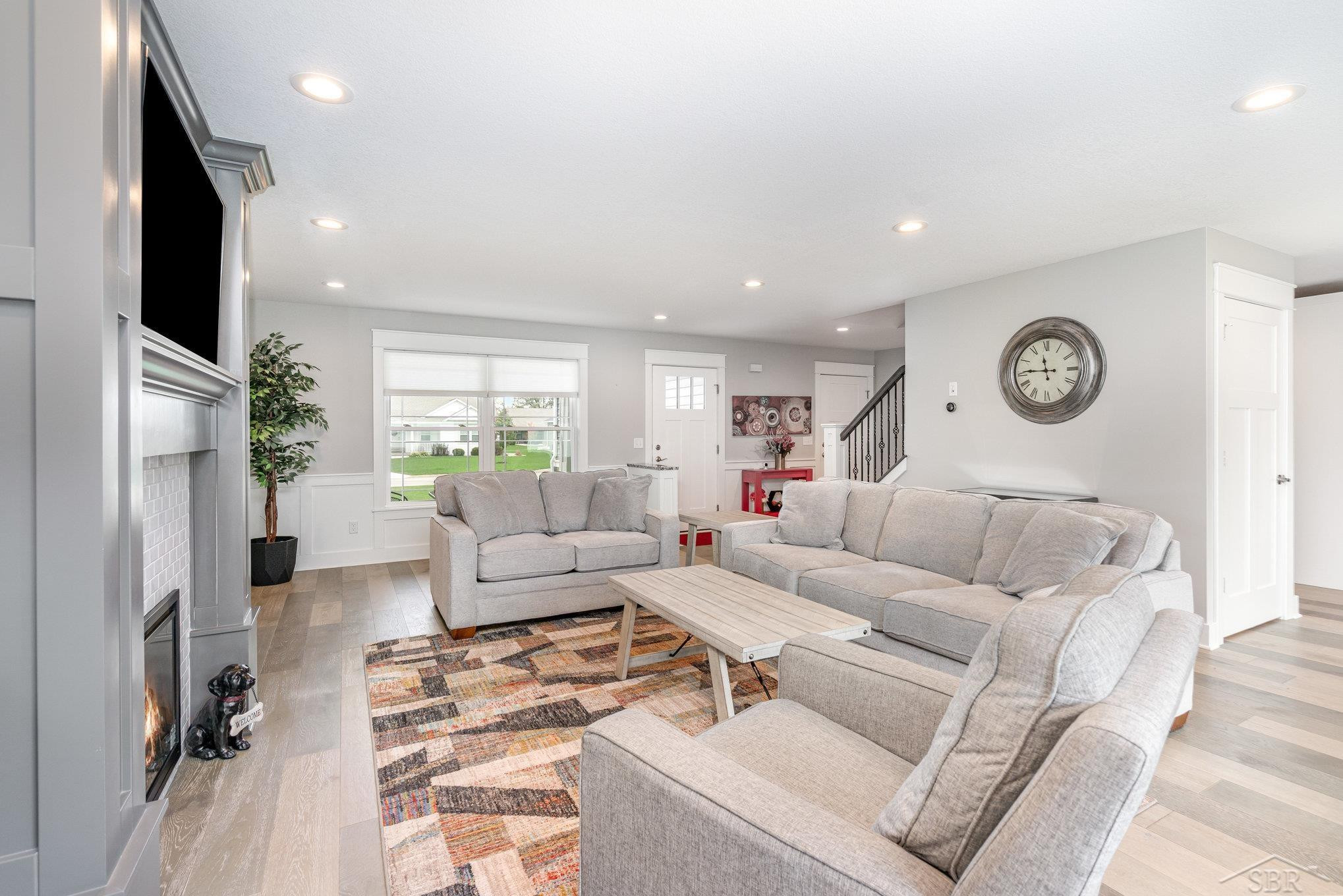 8442 Cottonwood Drive, Freeland, MI 48623 — Photo 4