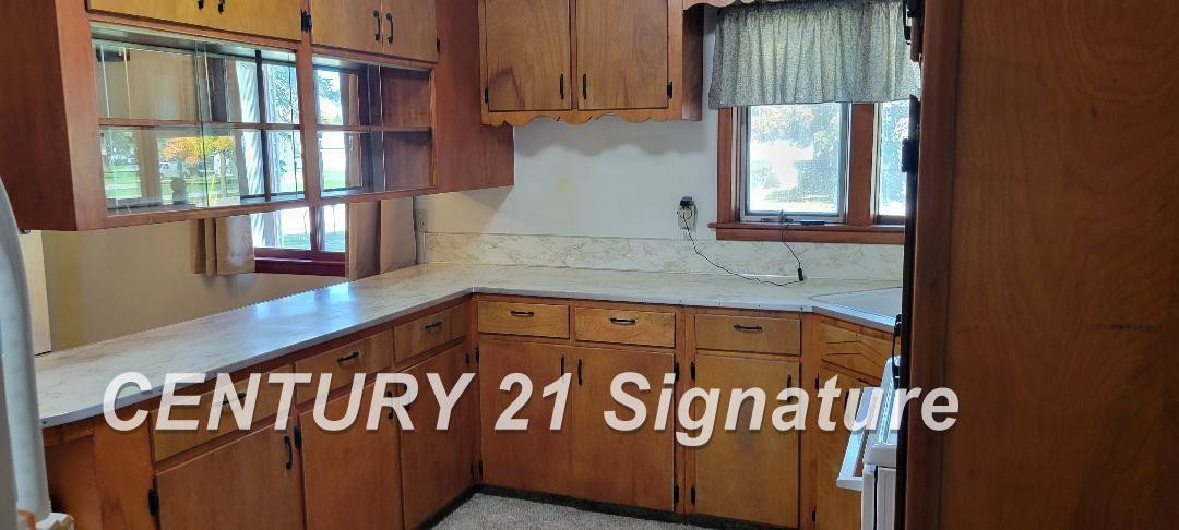 612 Sunnyside Drive, Chesaning, MI 48616 — Photo 5