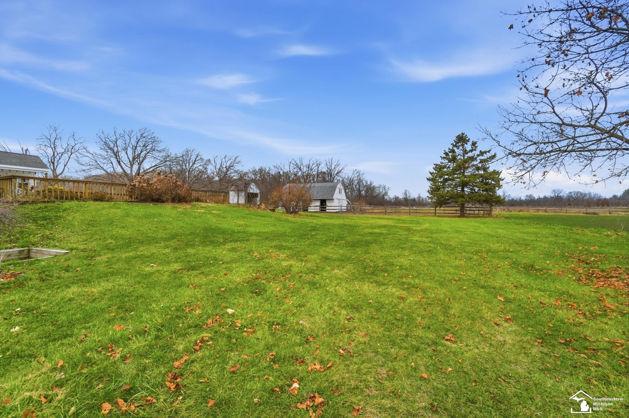 5470 Emerson Drive, MI 49267 — Photo 89