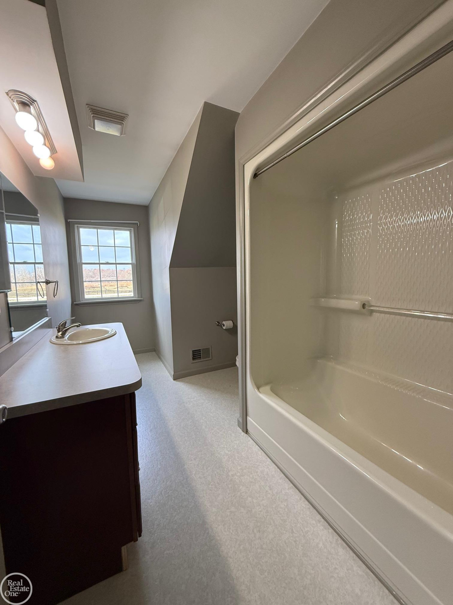 6301 Meldrum Road, MI — Photo 42