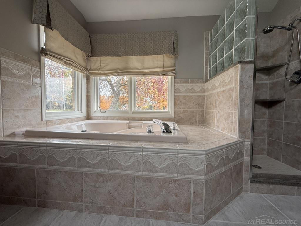 63011 Indian Hills Drive, Washington, MI, 48095