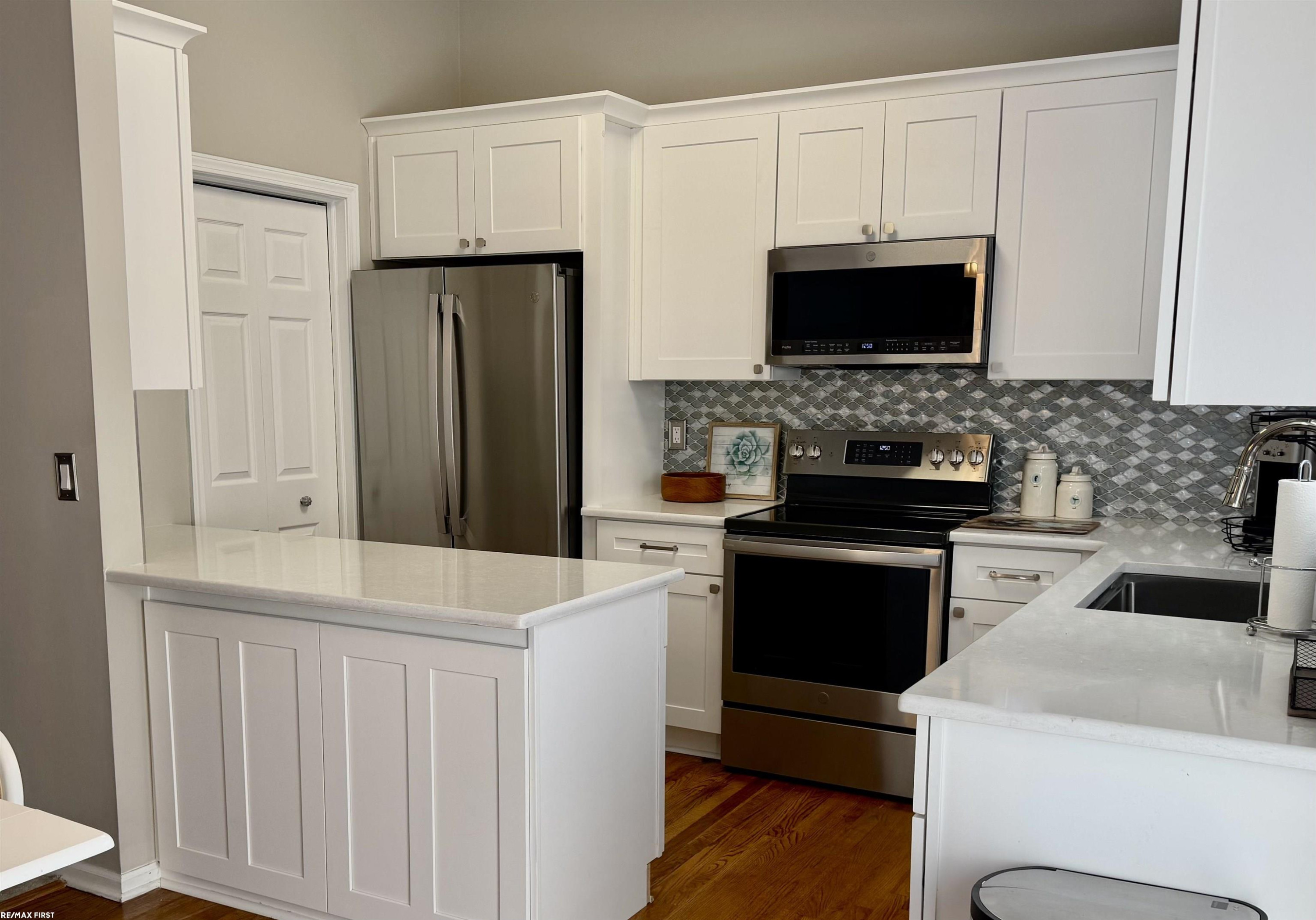 22200 River Ridge Trail Trail, MI 48335 — Photo 15