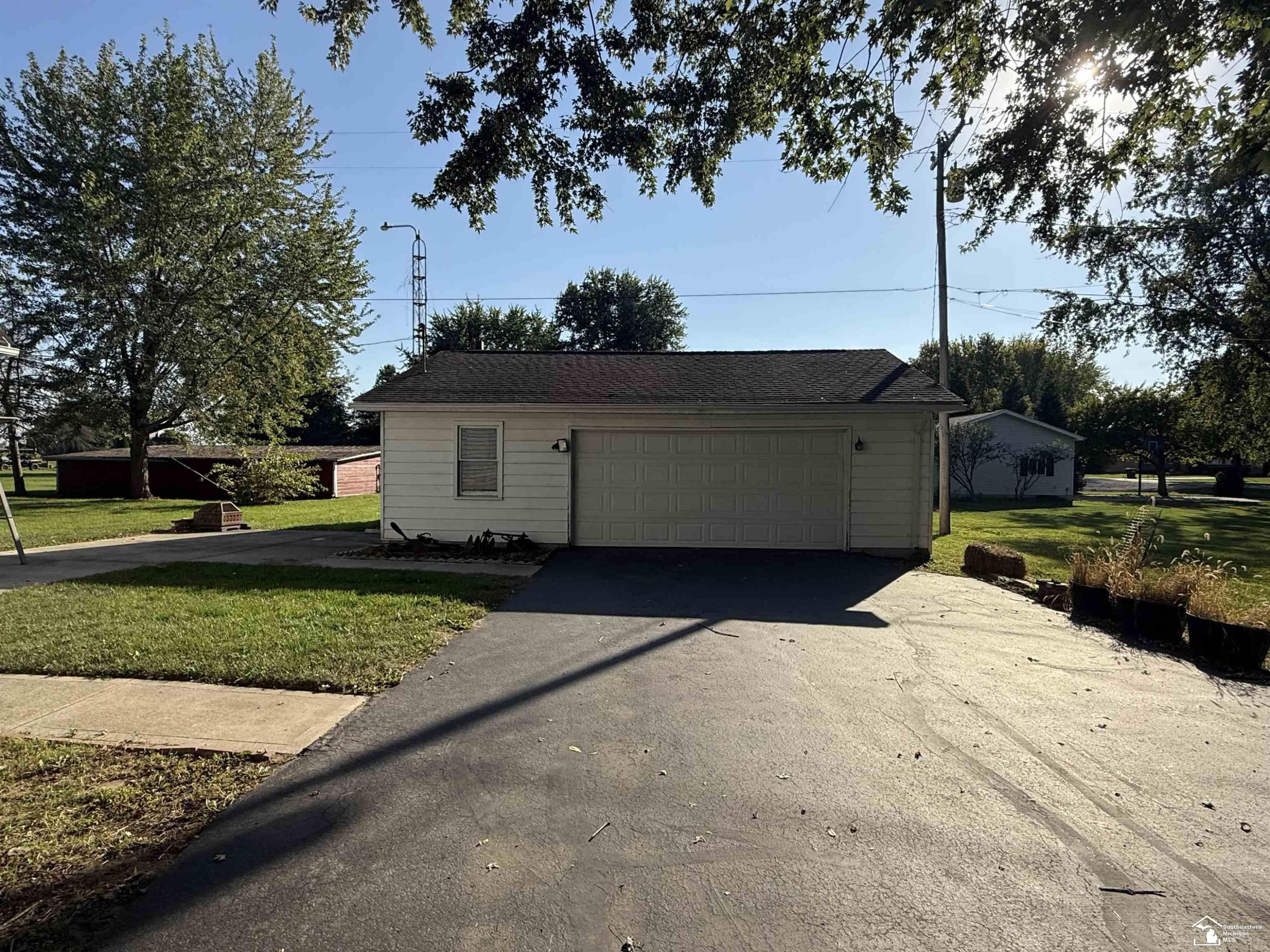 6349 Dixon Road, Monroe, MI 48161 — Photo 4