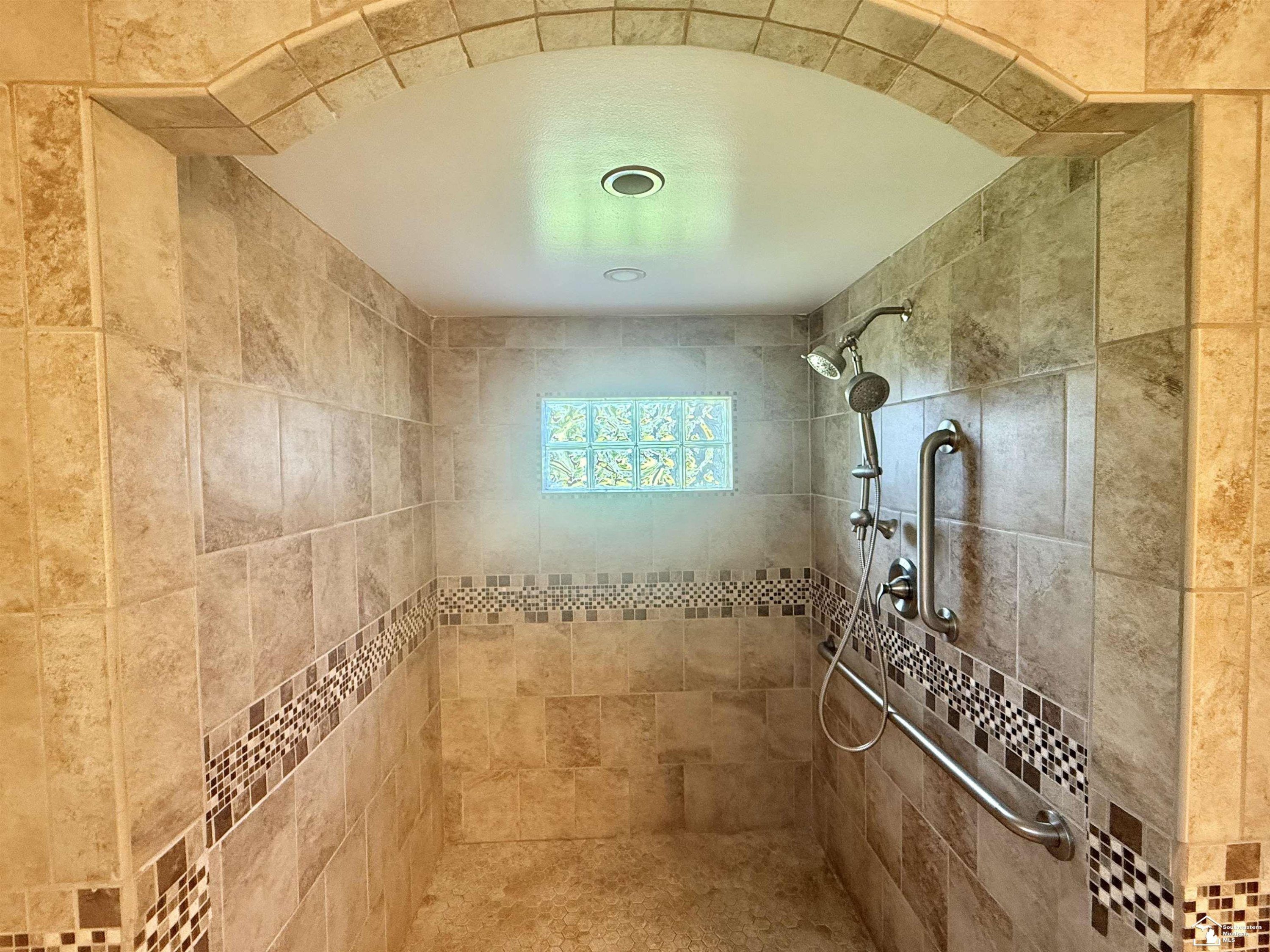 6349 Dixon Road, Monroe, MI 48161 — Photo 17