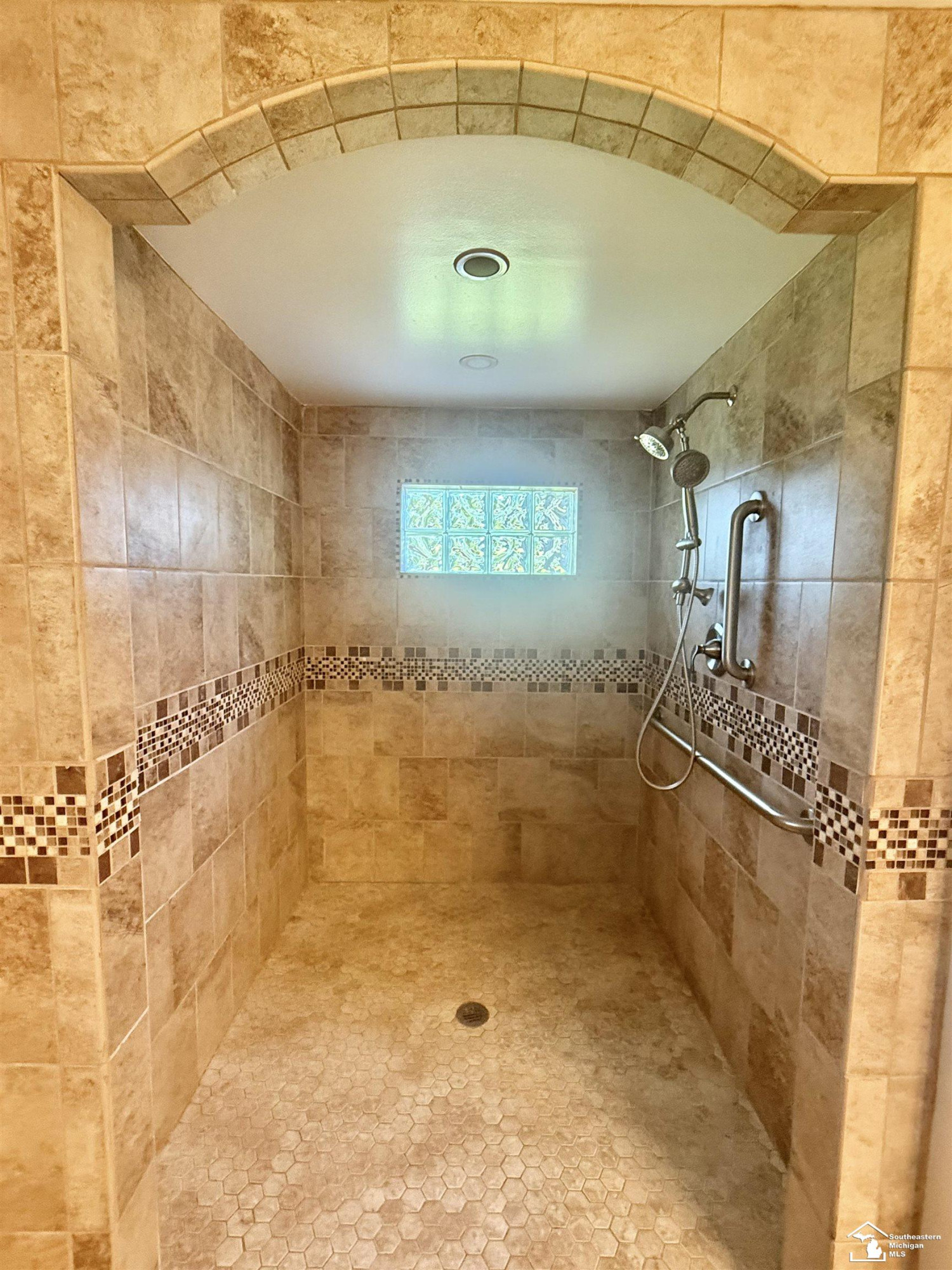 6349 Dixon Road, Monroe, MI 48161 — Photo 18