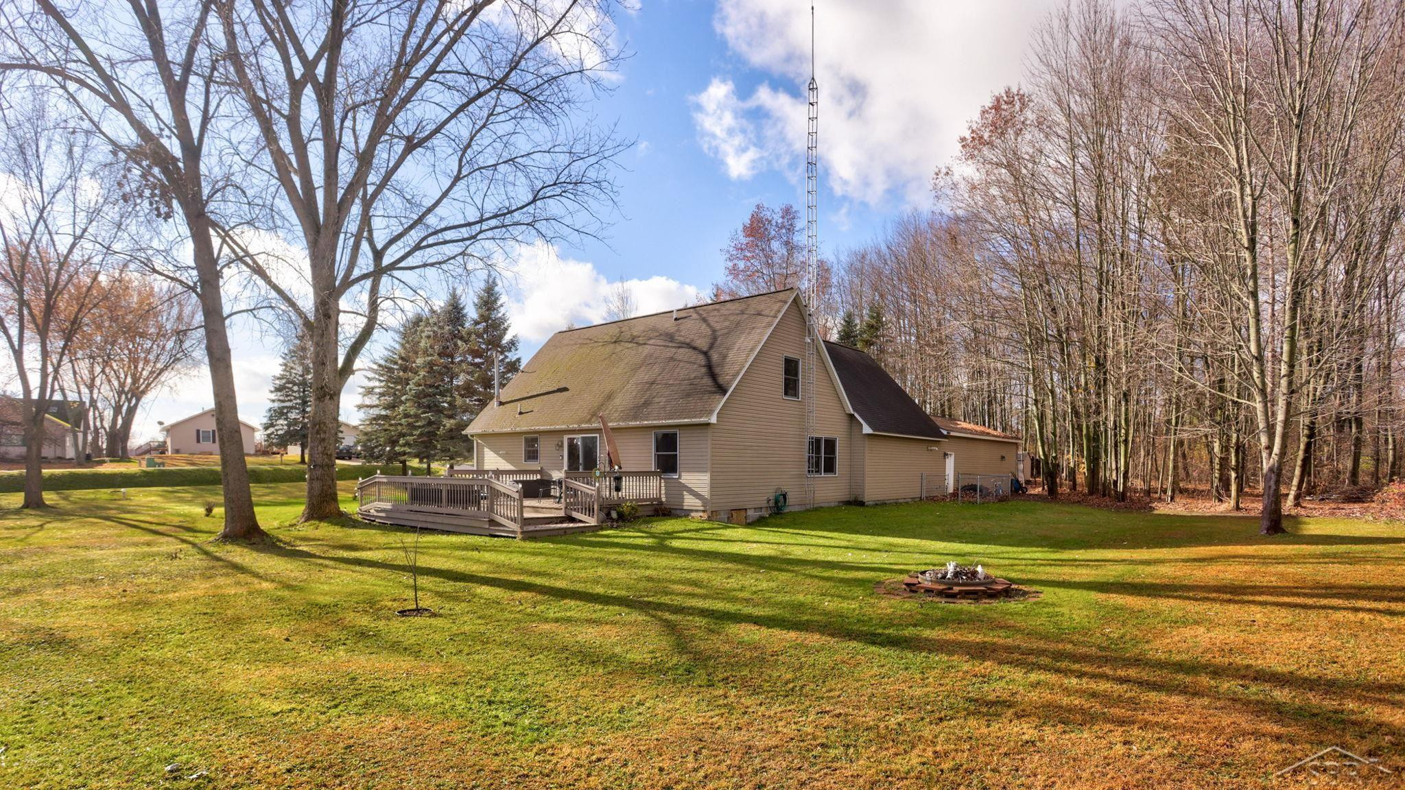 2122 Heather Way, Gladwin, MI 48624 — Photo 42