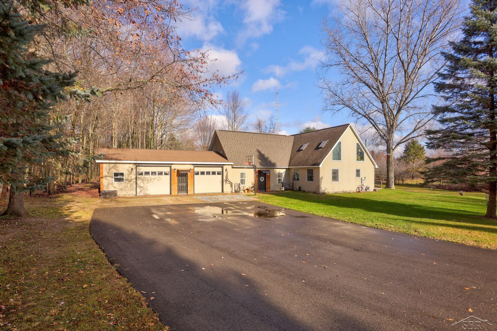 2122 Heather Way, Gladwin, MI 48624 — Photo 43