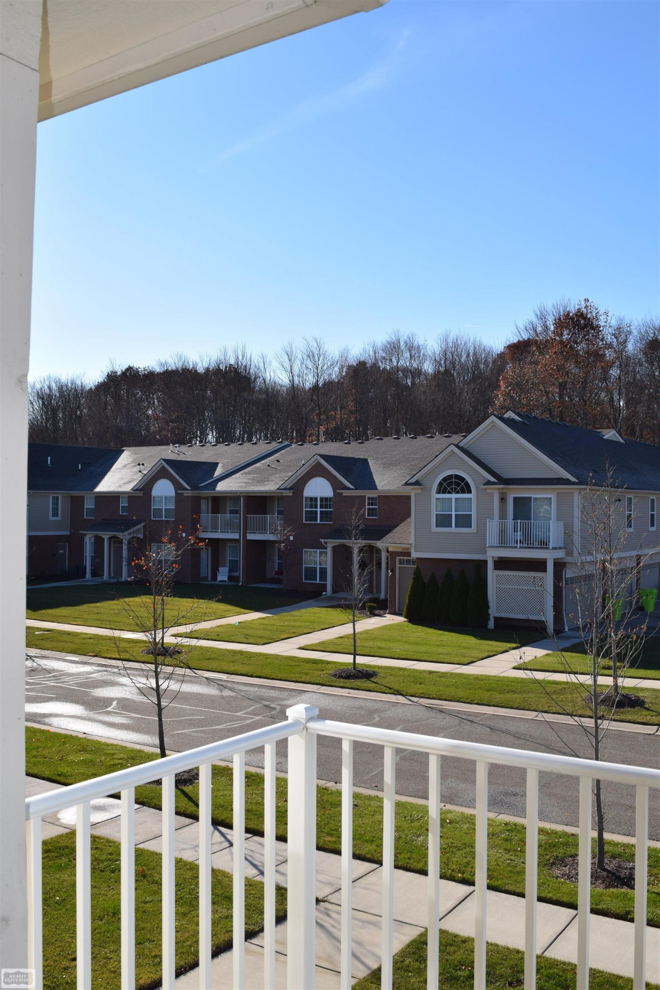 22053 Aberdeen Drive, MI 48042 — Photo 27