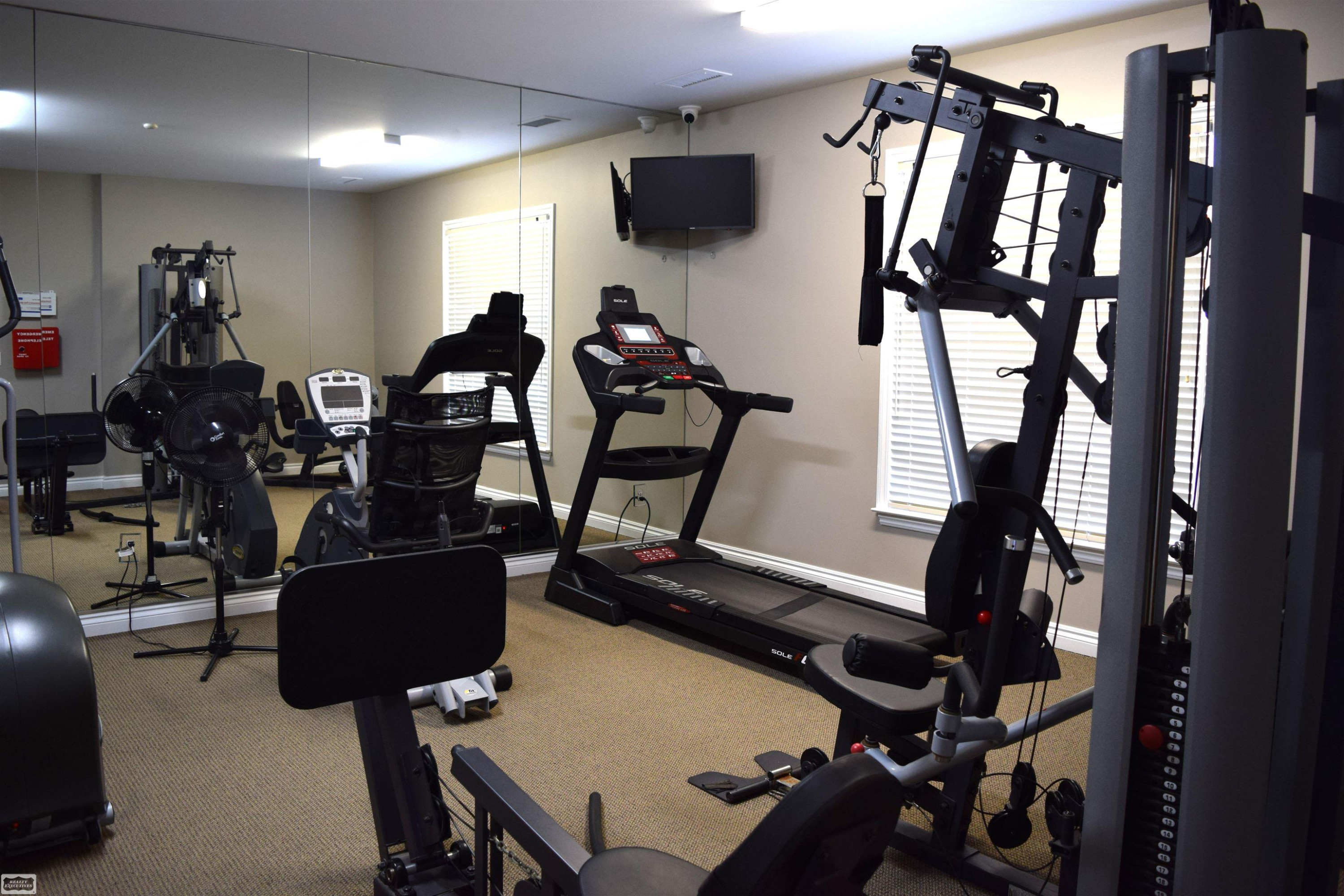 22053 Aberdeen Drive, MI 48042 — Photo 30
