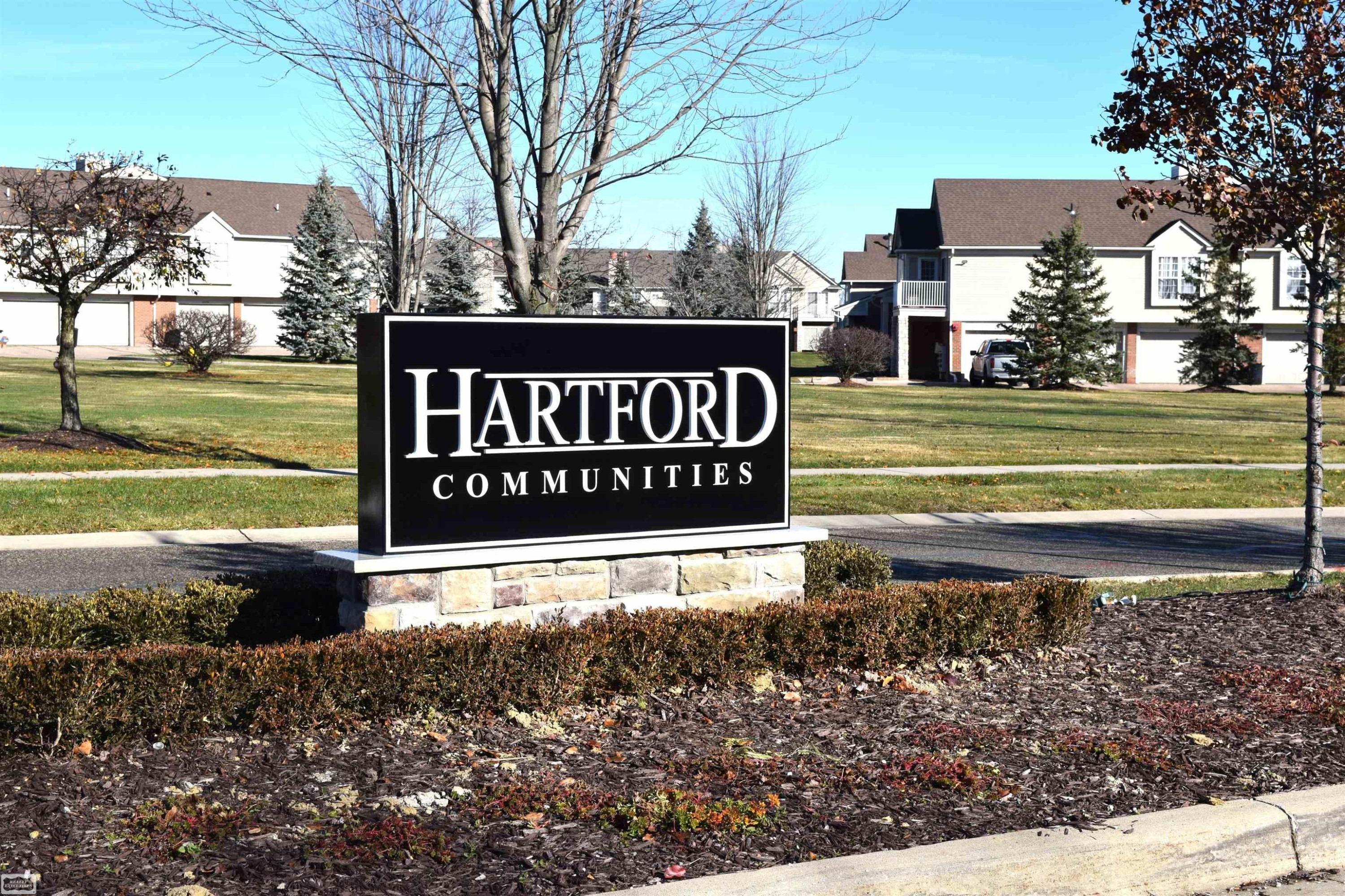 22053 Aberdeen Drive, MI 48042 — Photo 32
