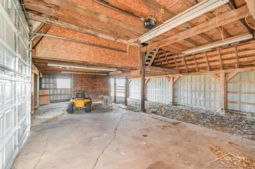 4079 S Eight Mile Road, Auburn, MI 48611 — Photo 30