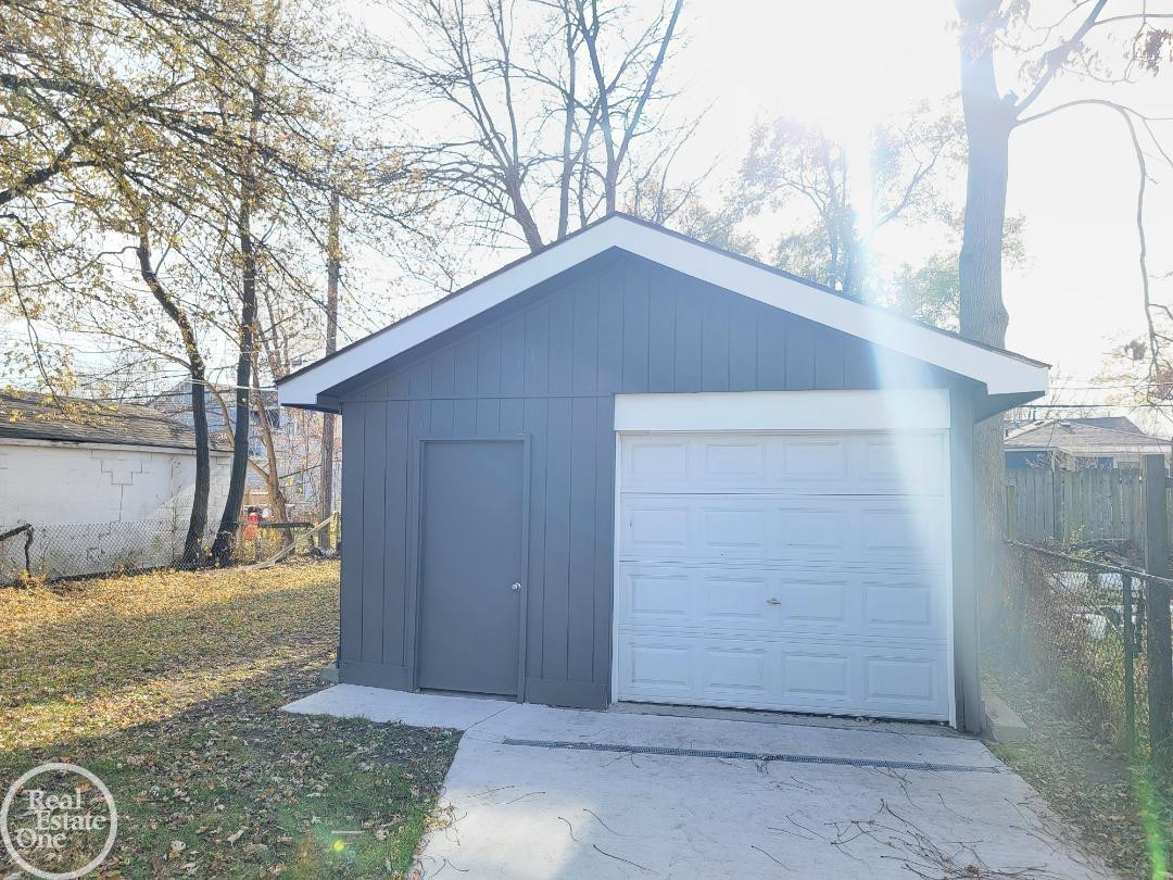 7212 Hupp Avenue, Warren, MI 48091 — Photo 12
