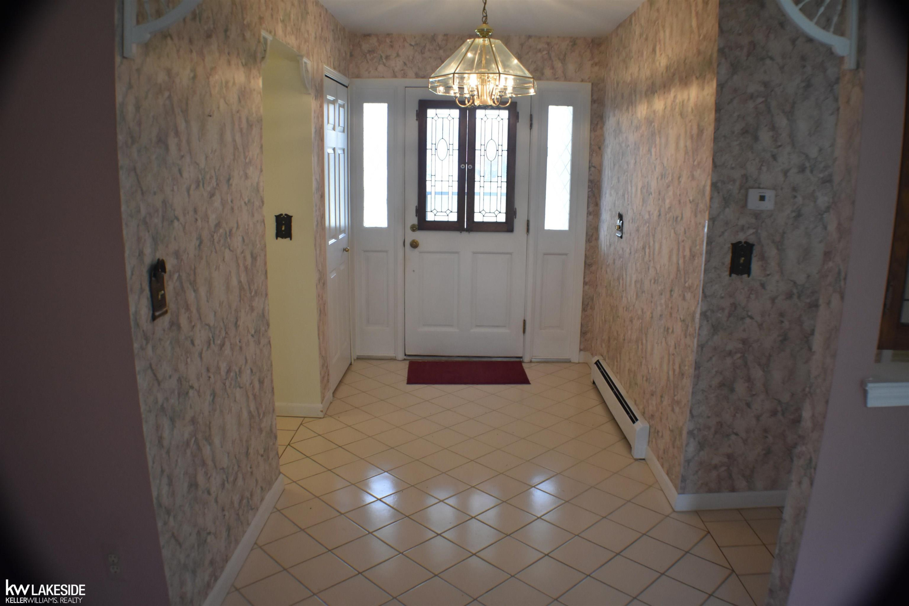 3405 Hemlock Court, MI — Photo 5