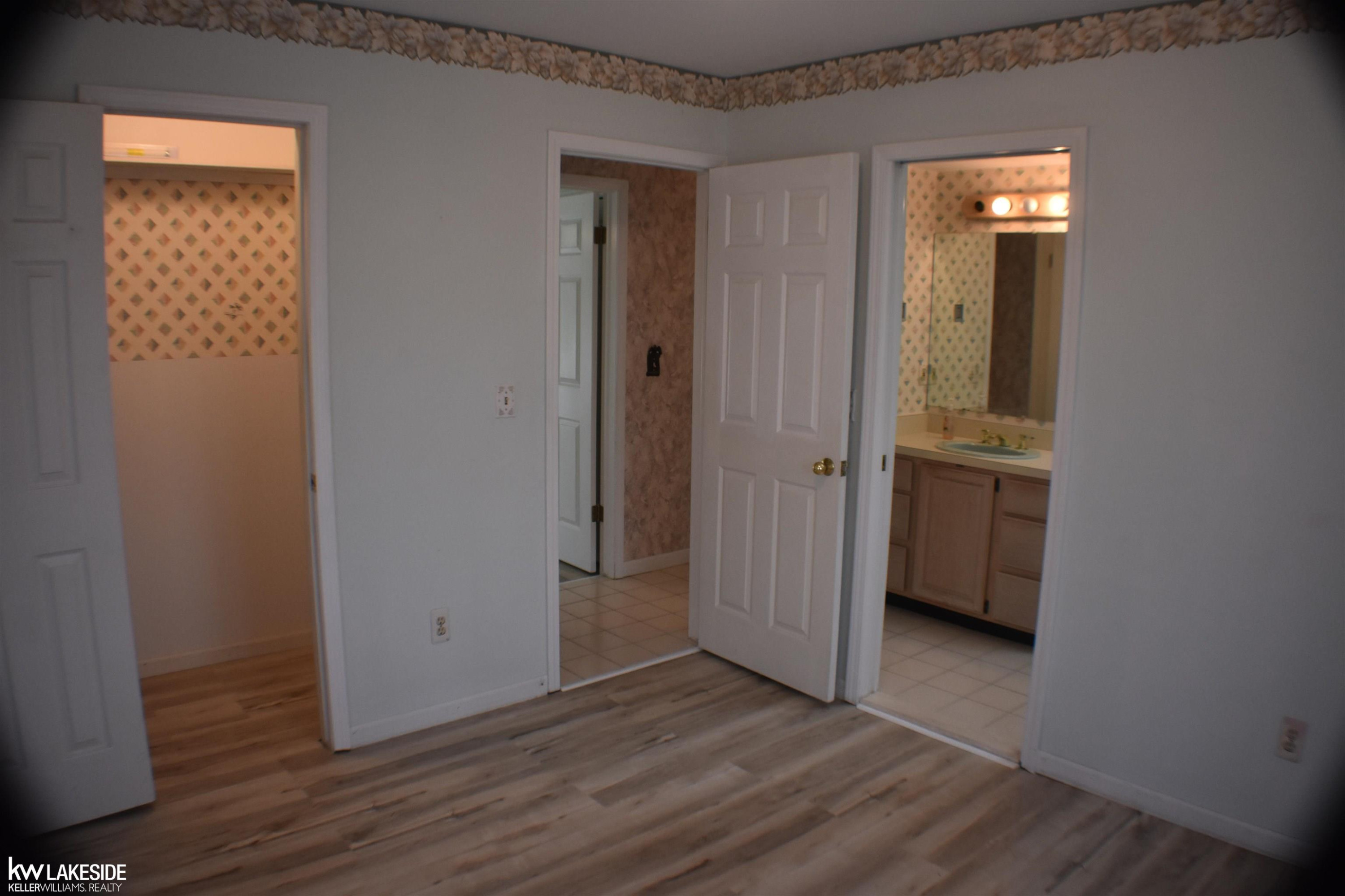 3405 Hemlock Court, MI — Photo 21