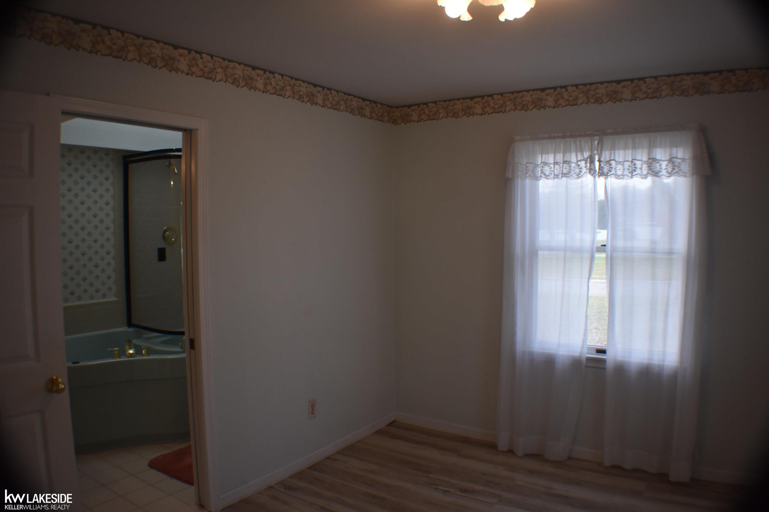 3405 Hemlock Court, MI — Photo 22