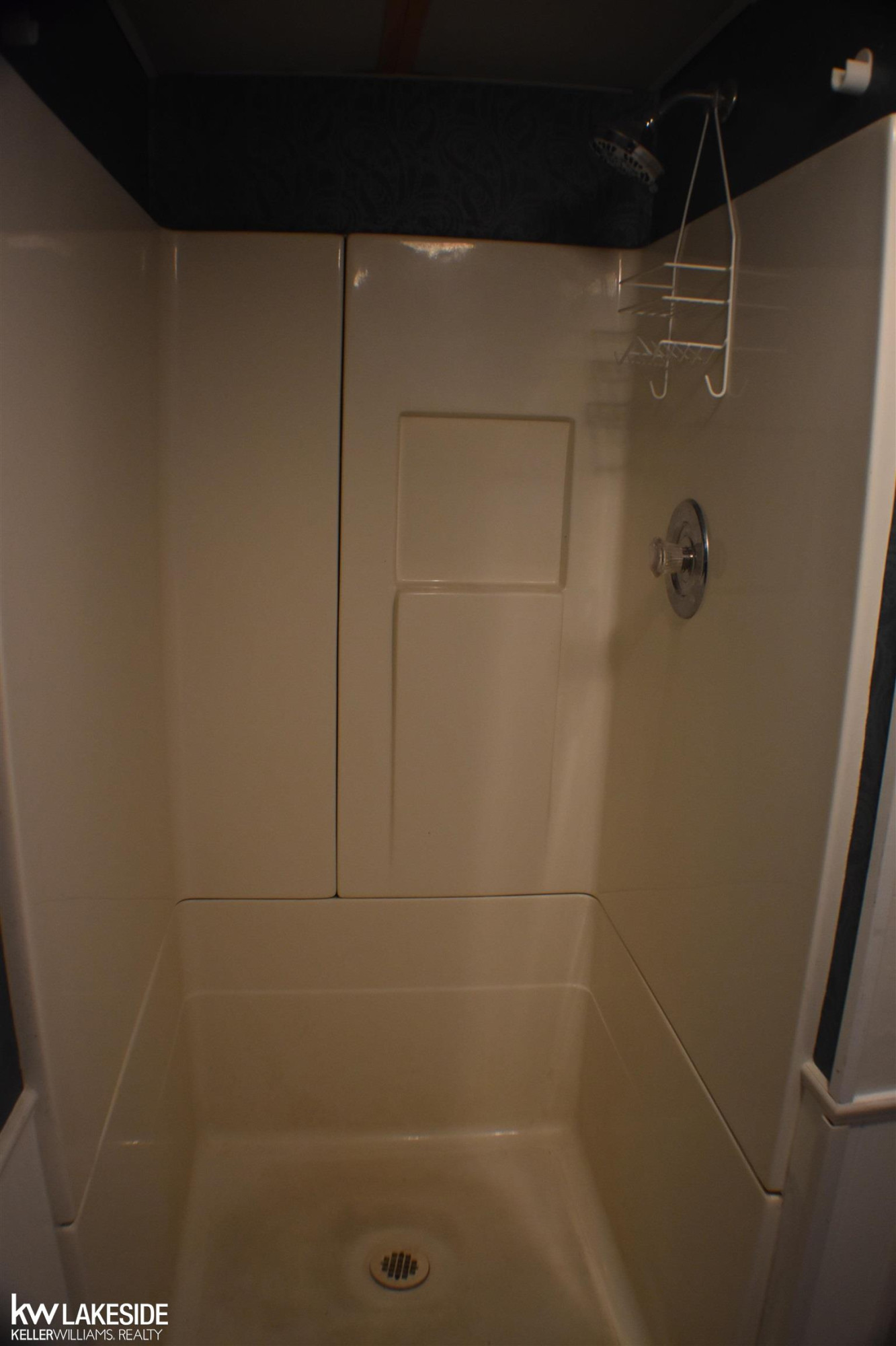3405 Hemlock Court, MI — Photo 33
