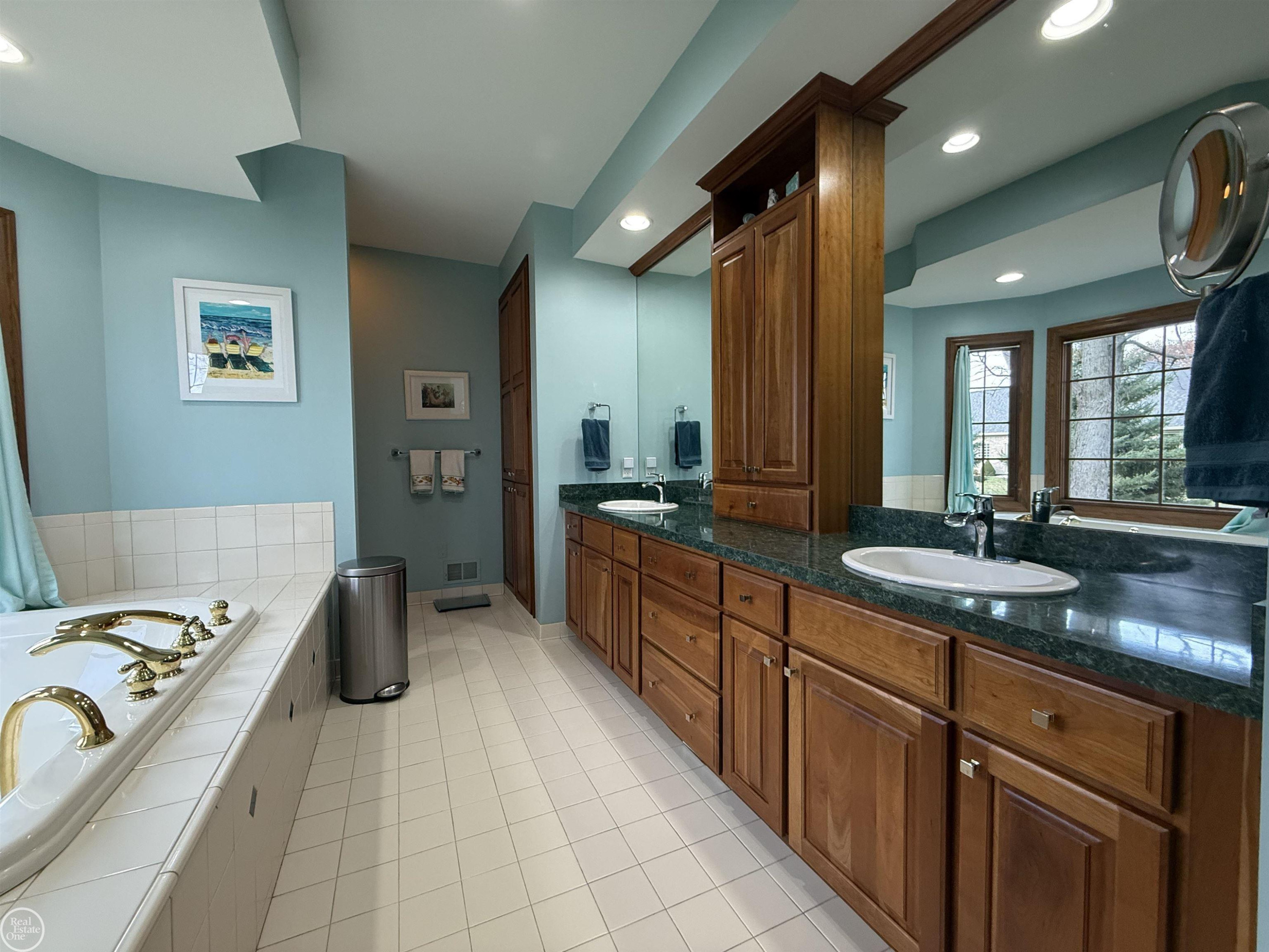 5992 Parkridge Drive, MI — Photo 41