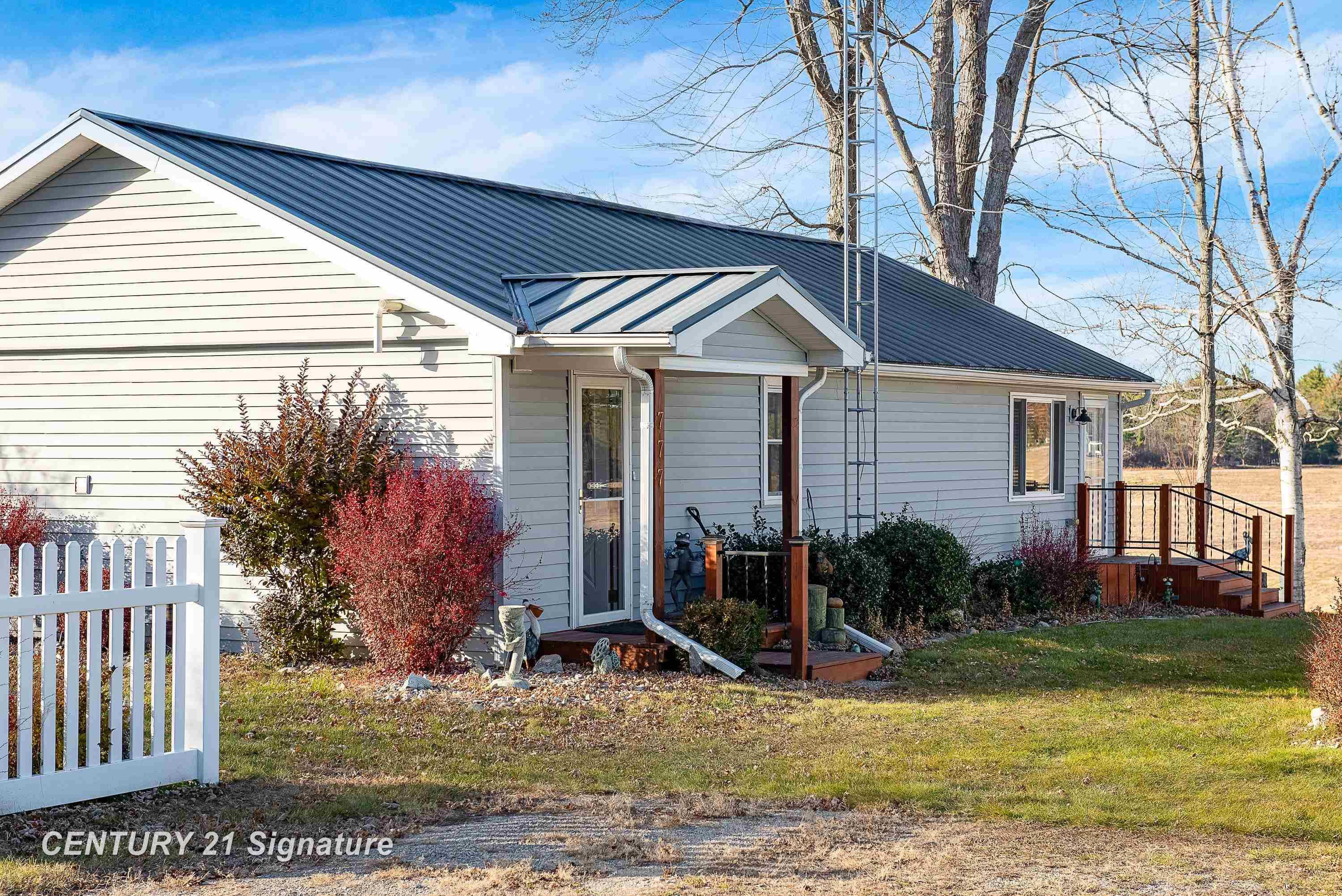 777 Kaypat Street, Hope, MI 48628 — front exterior