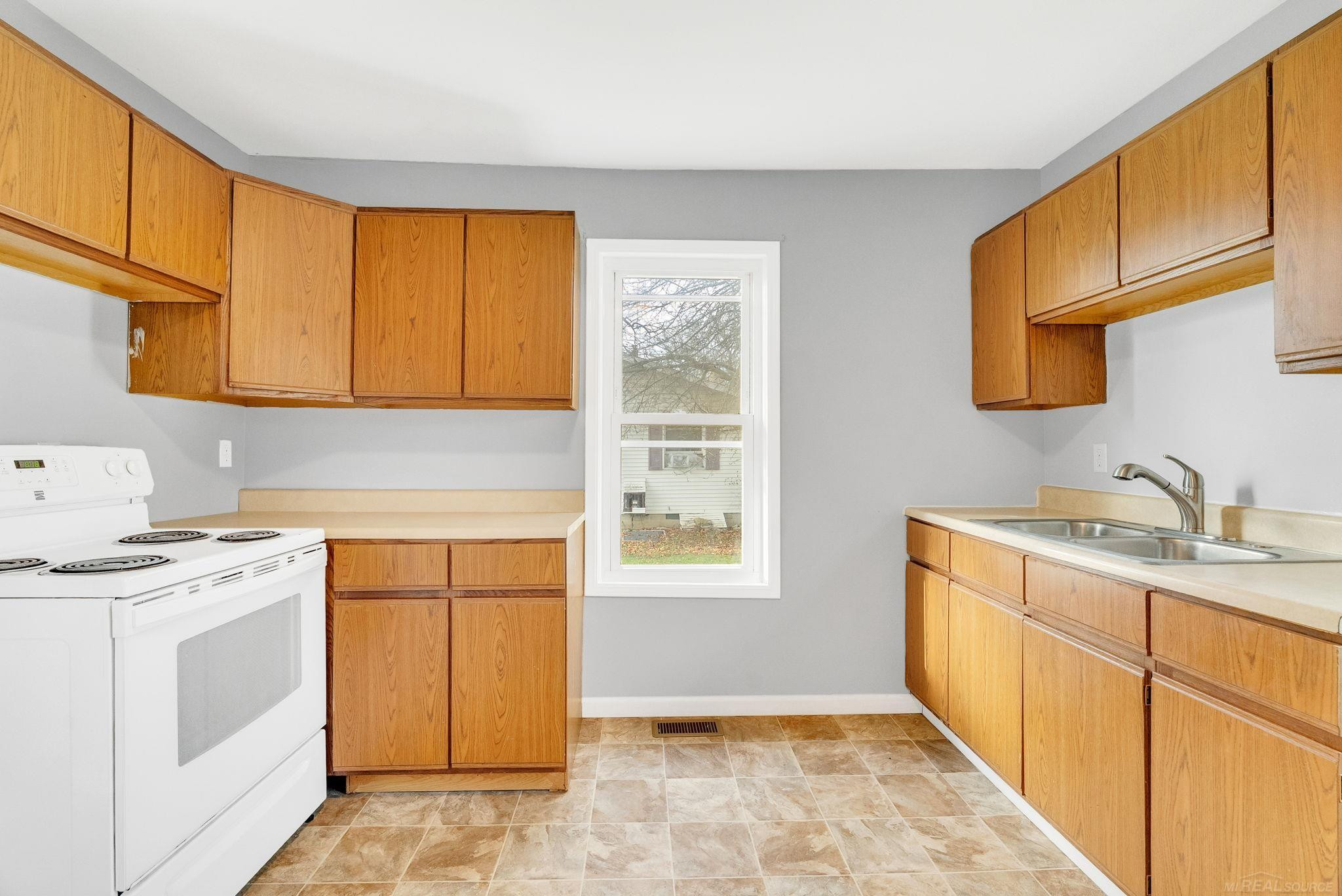 113 Ward Street, Croswell, MI 48422 — Photo 12