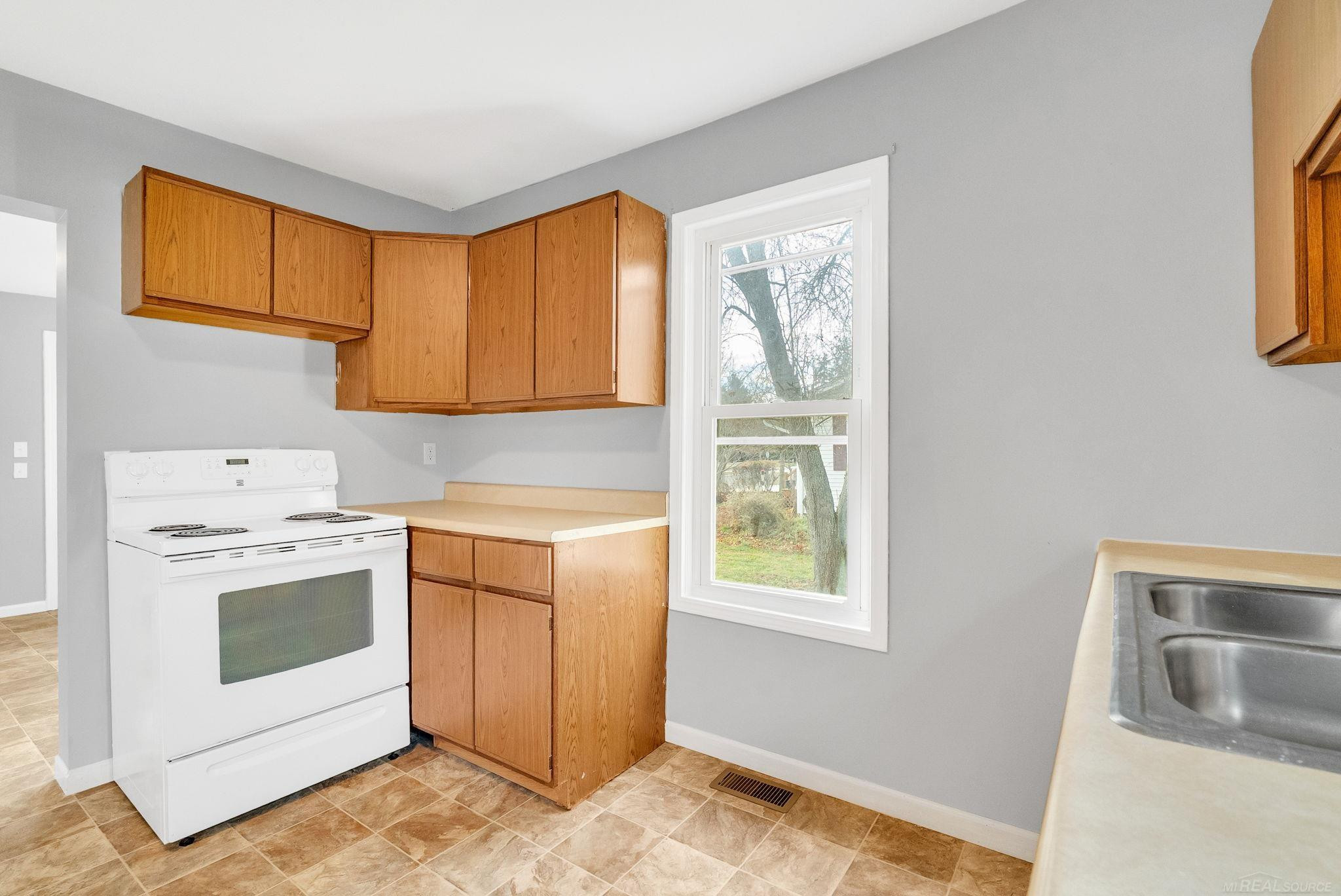 113 Ward Street, Croswell, MI 48422 — Photo 13