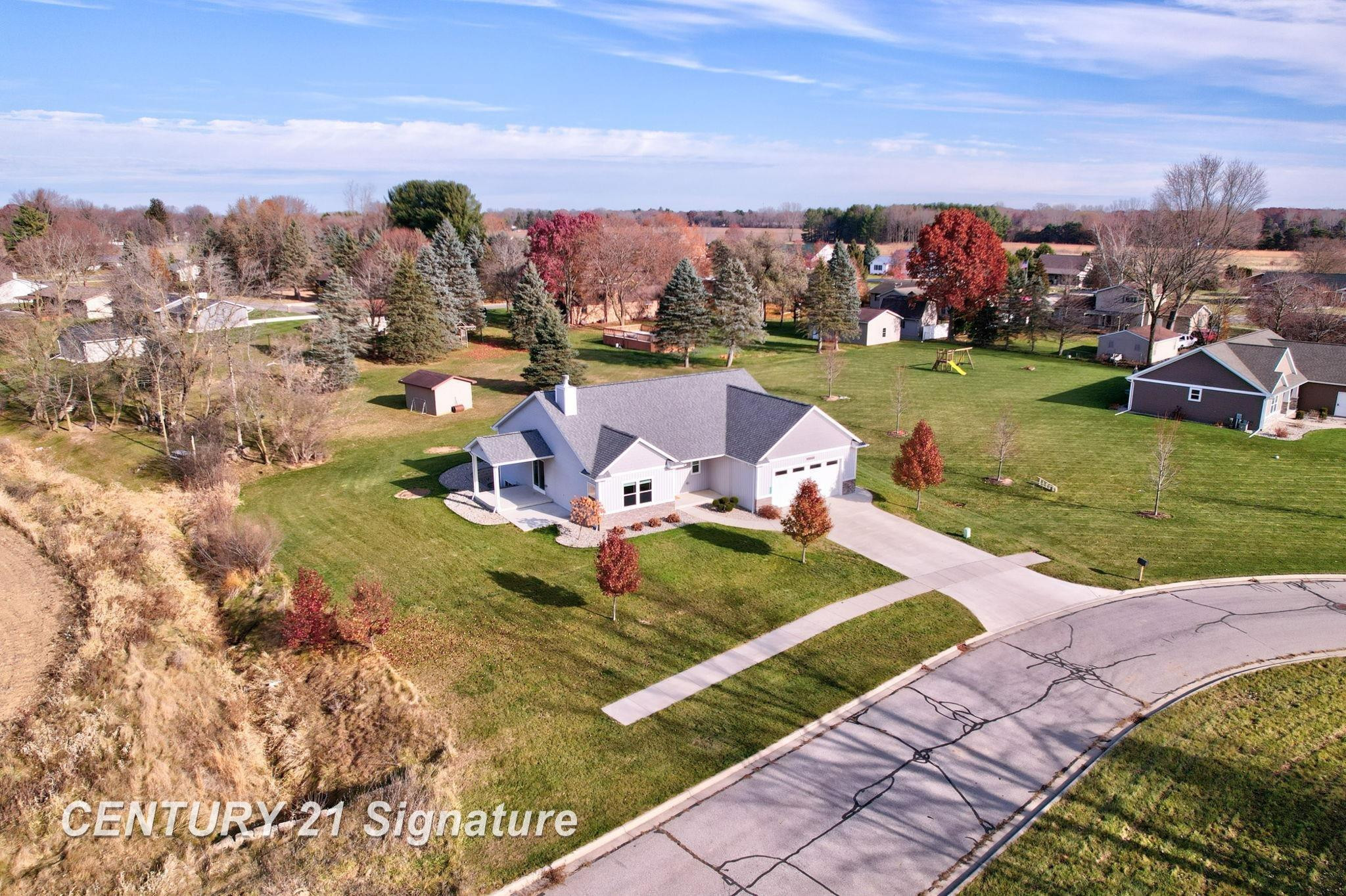 10060 Hemphill Drive, Freeland, MI 48623 — Photo 2