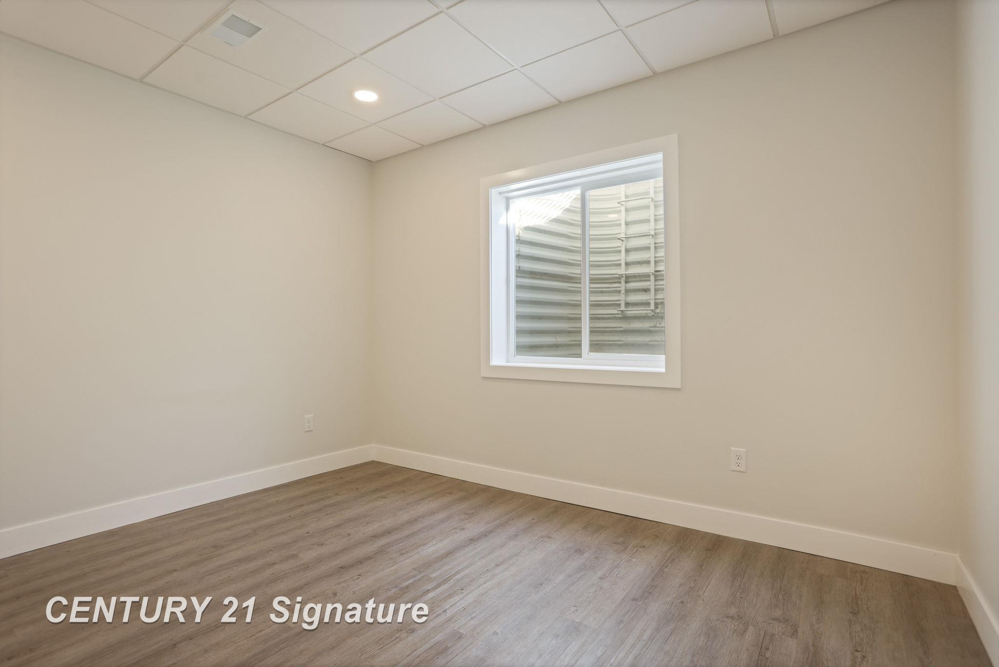 10060 Hemphill Drive, Freeland, MI 48623 — Photo 36