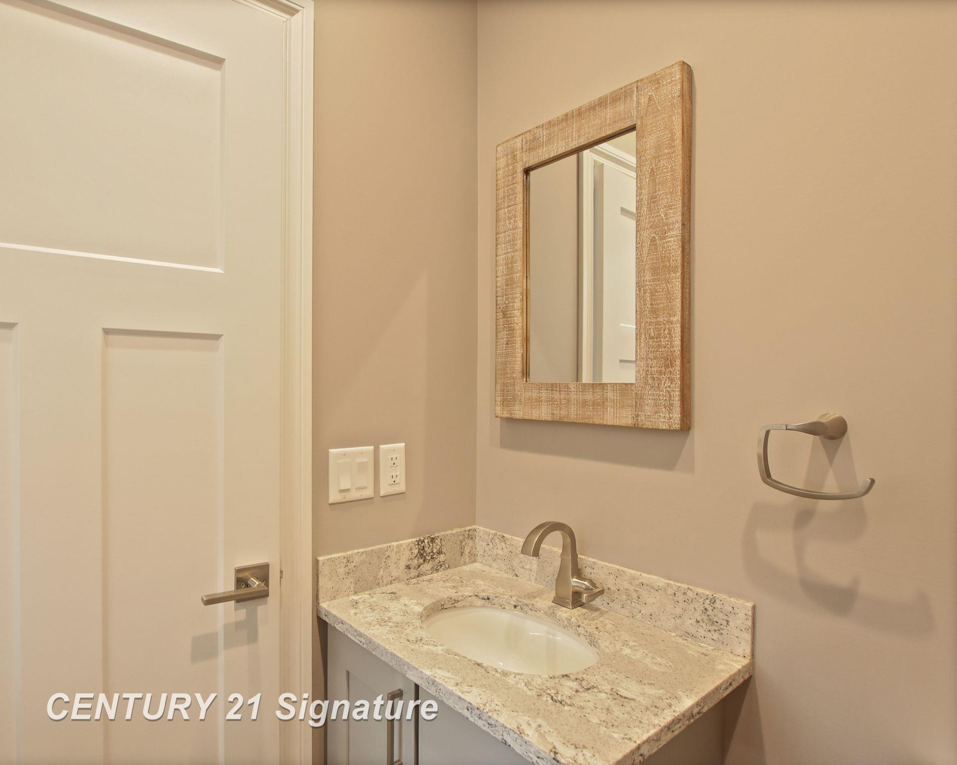 10060 Hemphill Drive, Freeland, MI 48623 — Photo 37