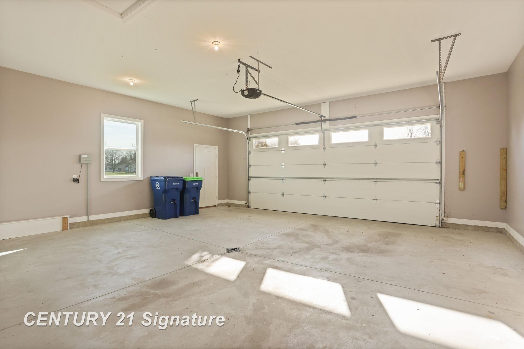 10060 Hemphill Drive, Freeland, MI 48623 — Photo 38