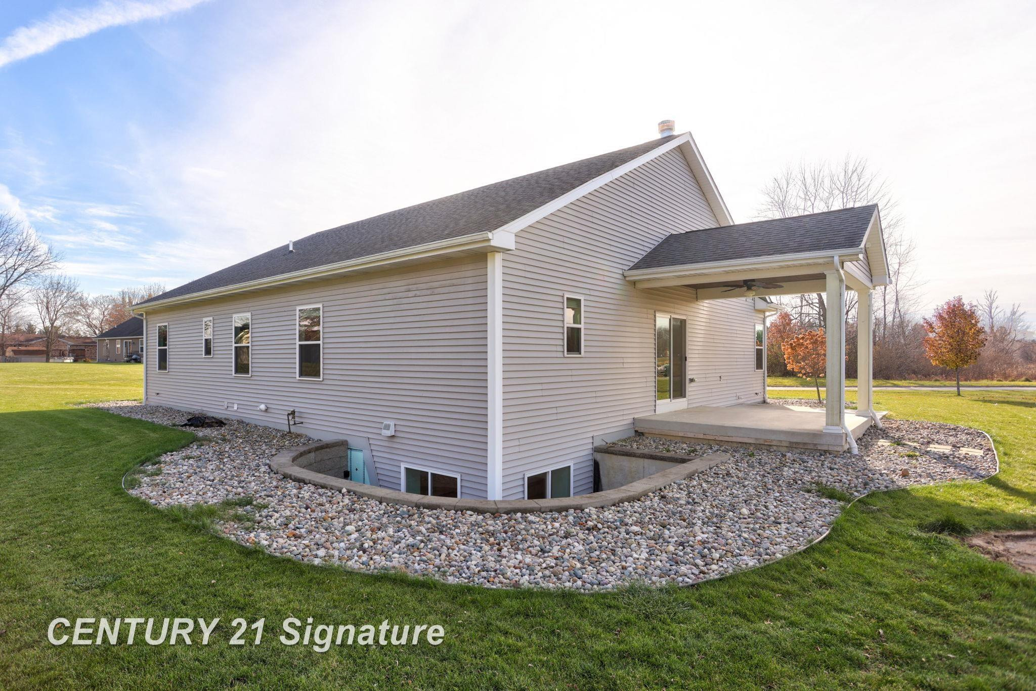 10060 Hemphill Drive, Freeland, MI 48623 — Photo 39